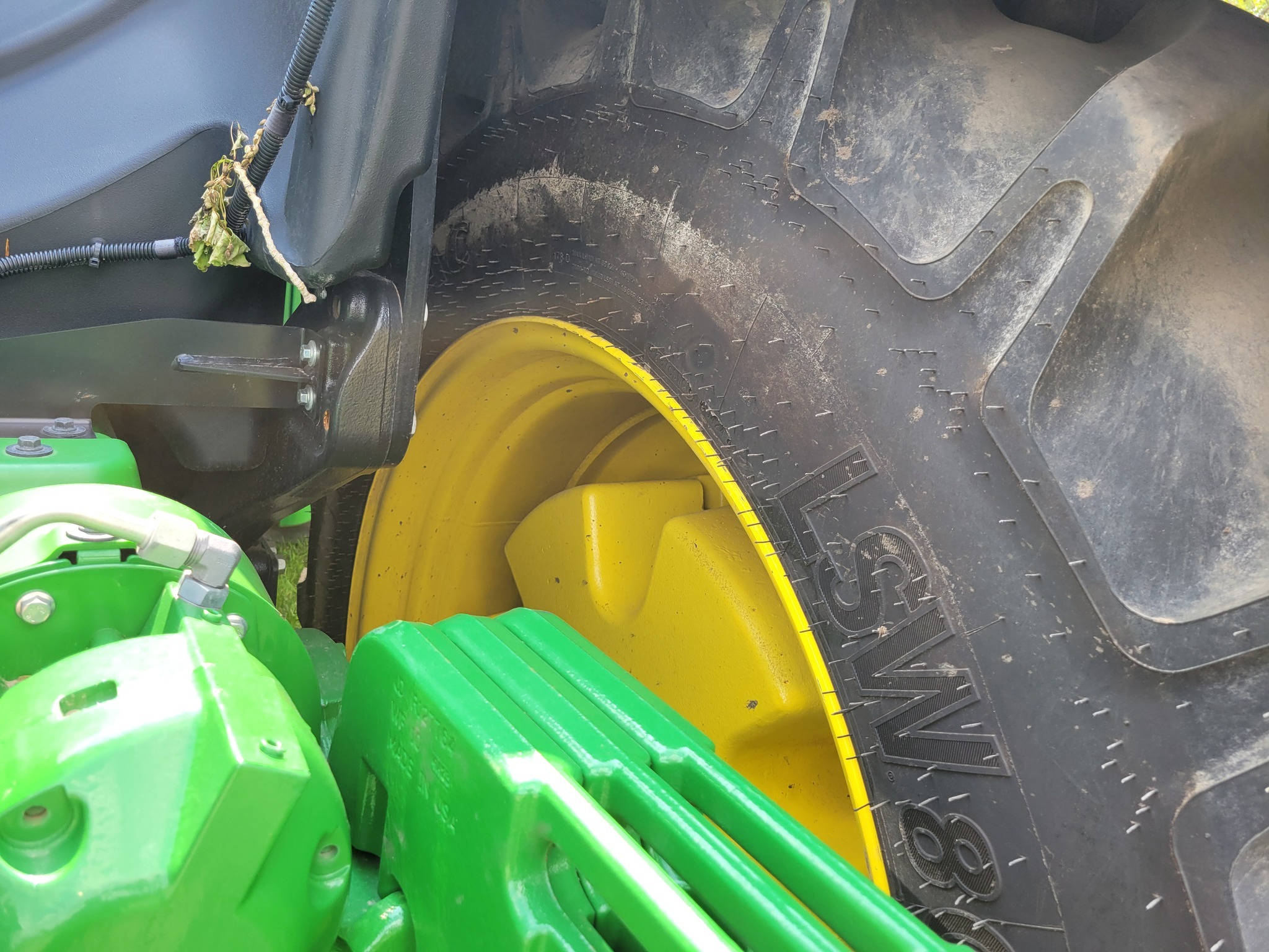 2024 John Deere 9R 640 Tractor