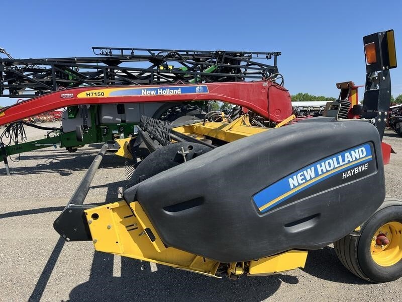  New Holland H7150 Mower Conditioner