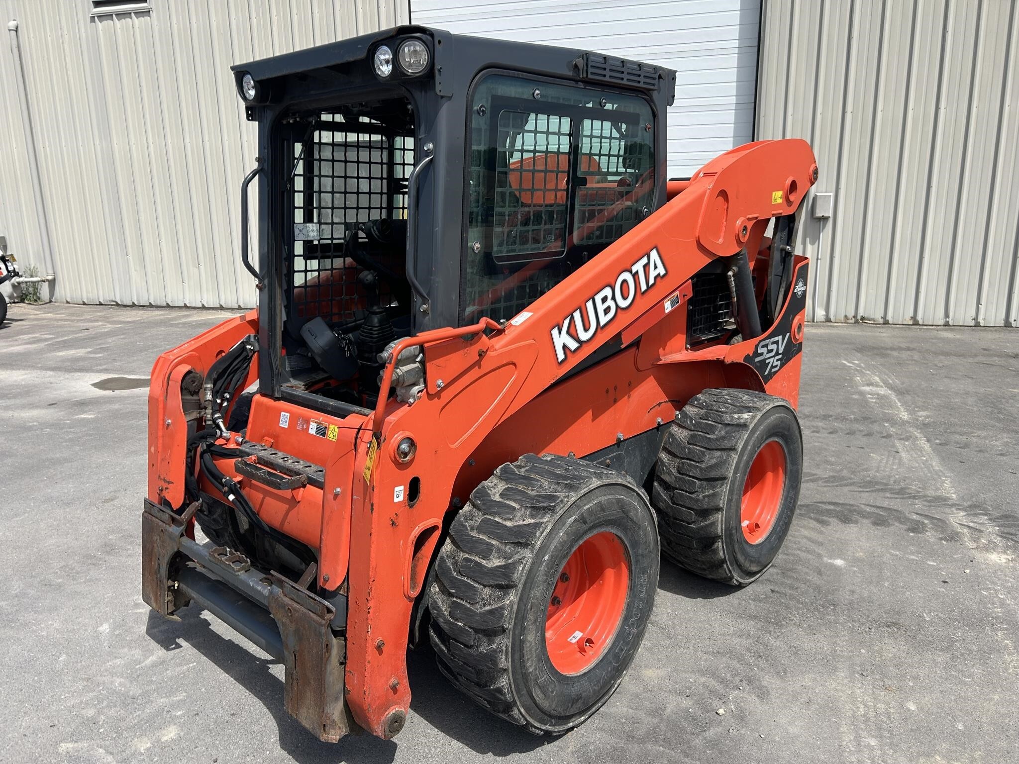 2017 Kubota SSV75 Skid Steer