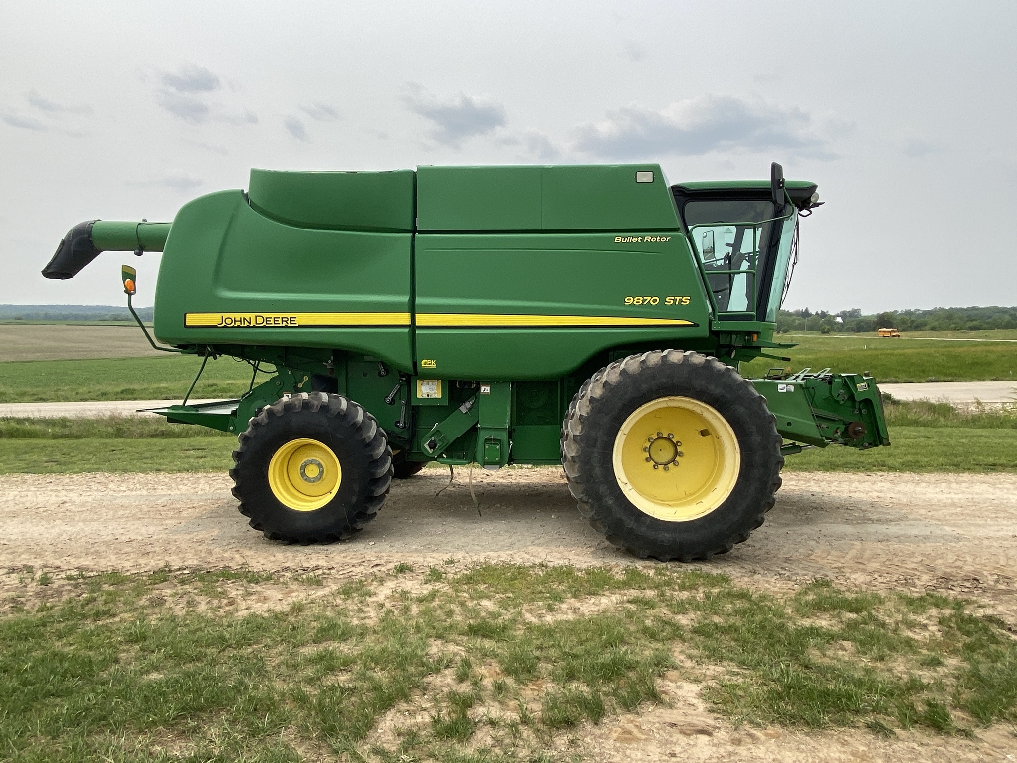 2009 John Deere 9870 STS Combine
