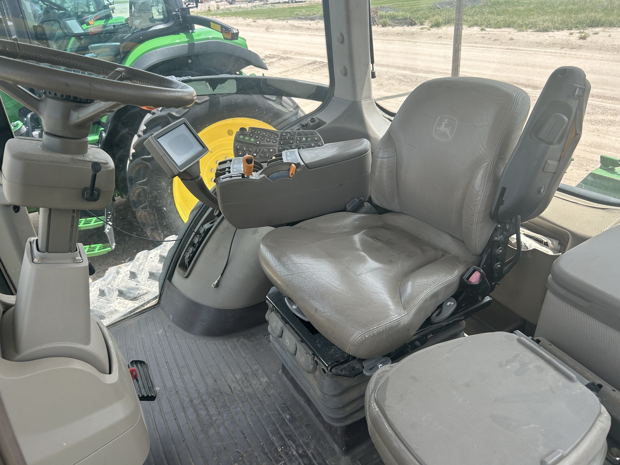 2011 John Deere 8360RT Tractor