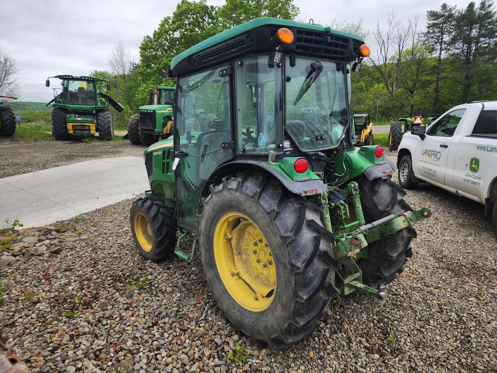2018 John Deere 5100GN Tractor
