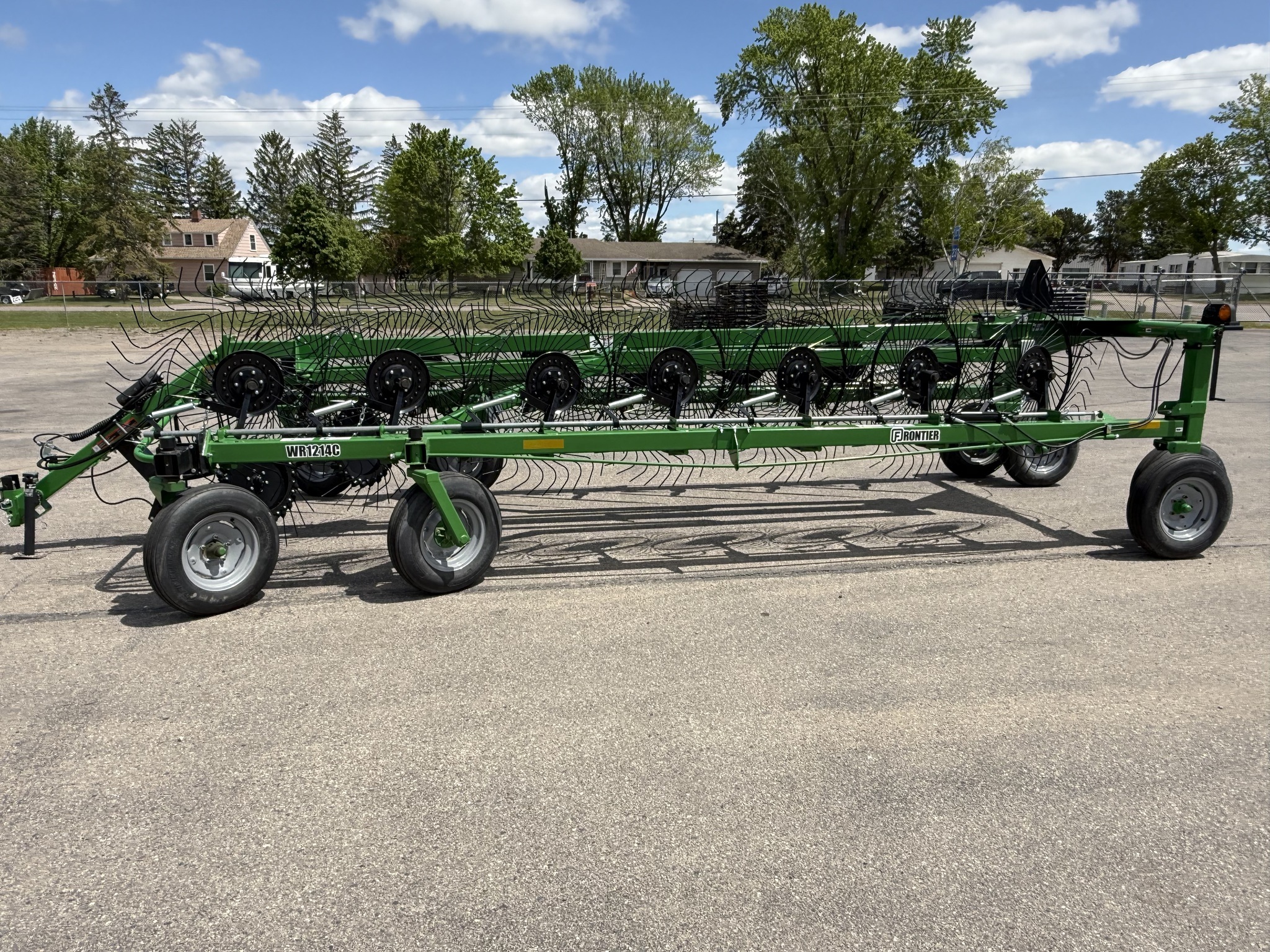 2023 Frontier WR1214C Rake