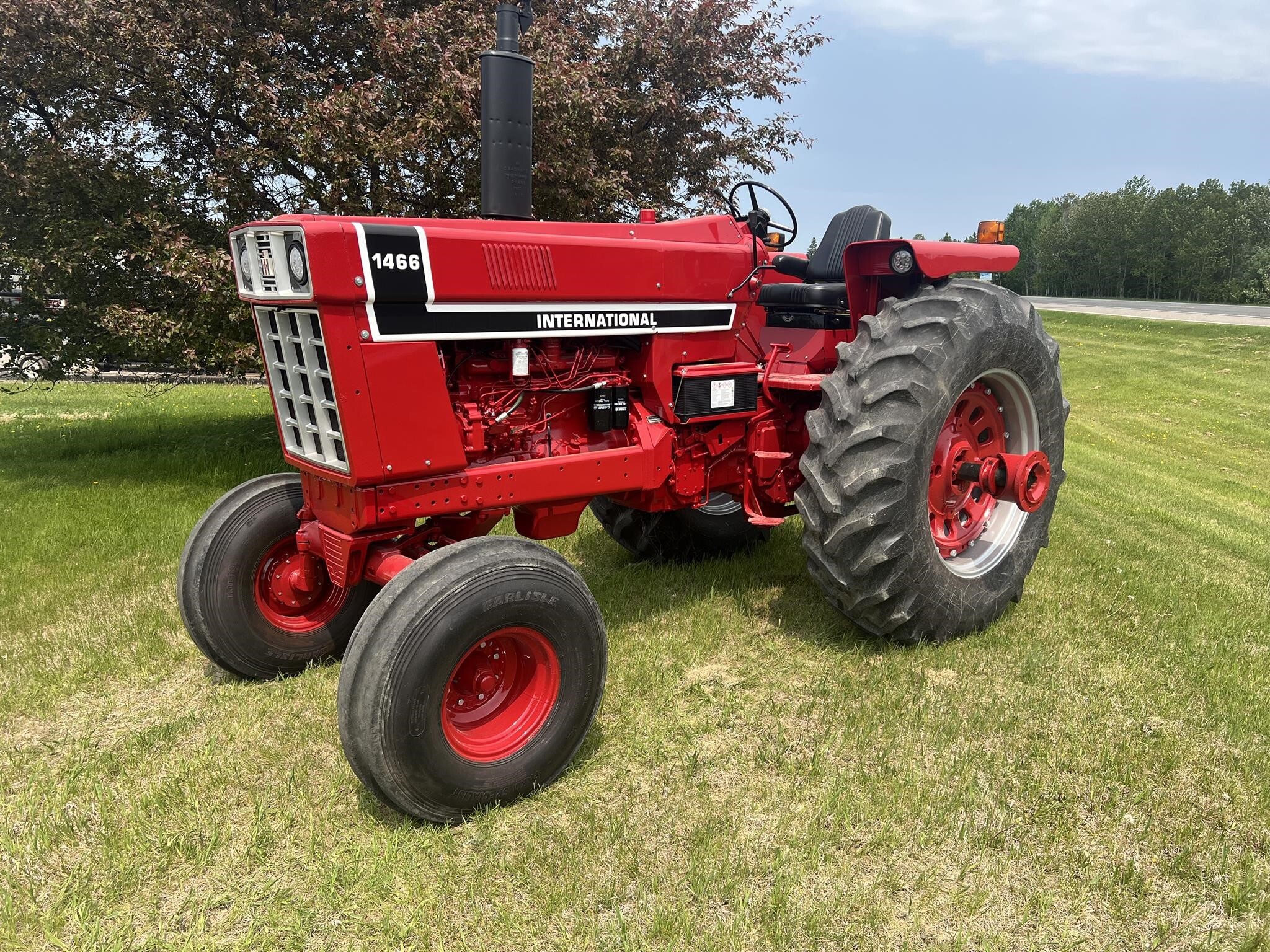 1975 International Harvester 1466 Tractor