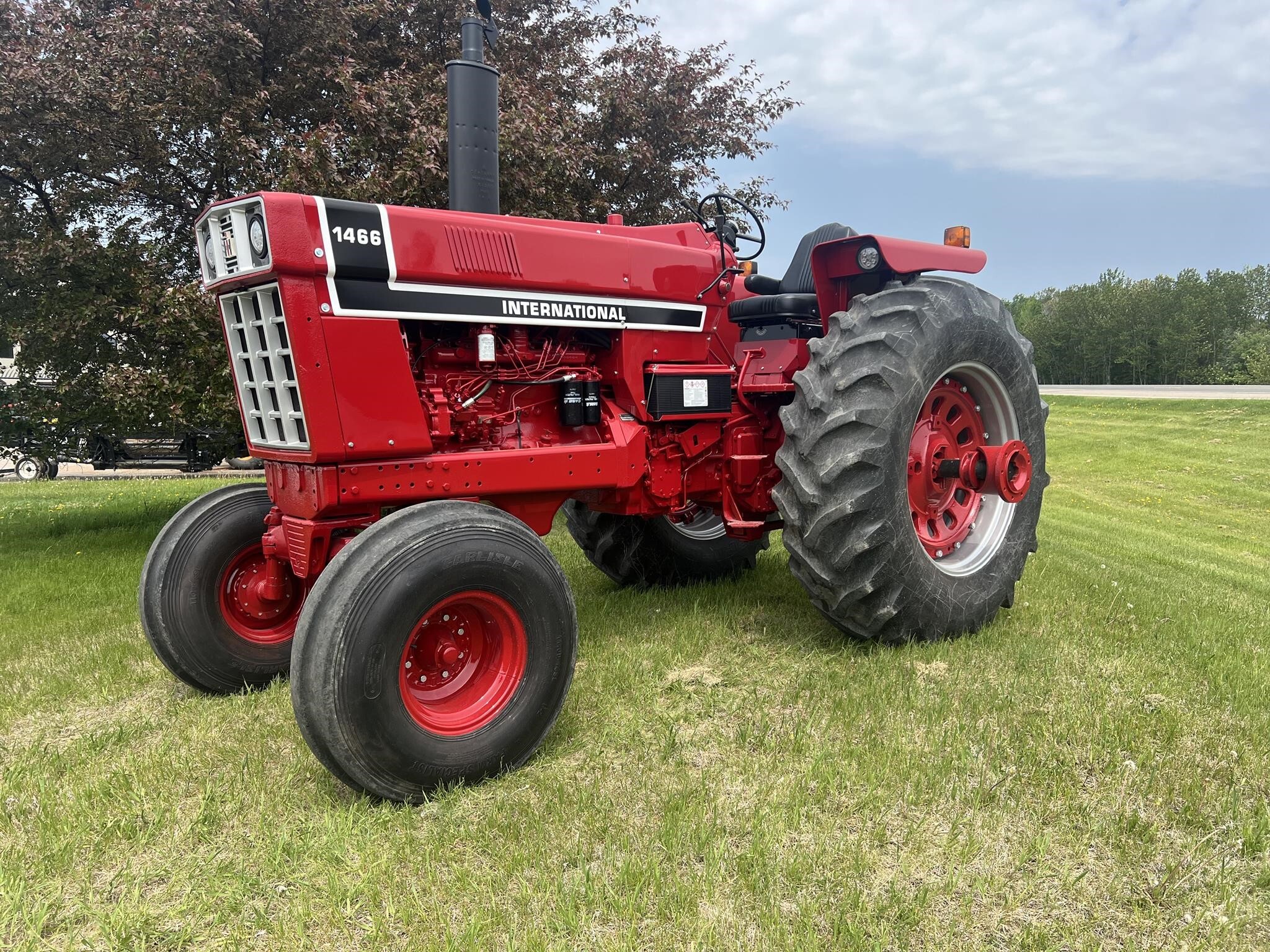 1975 International Harvester 1466 Tractor