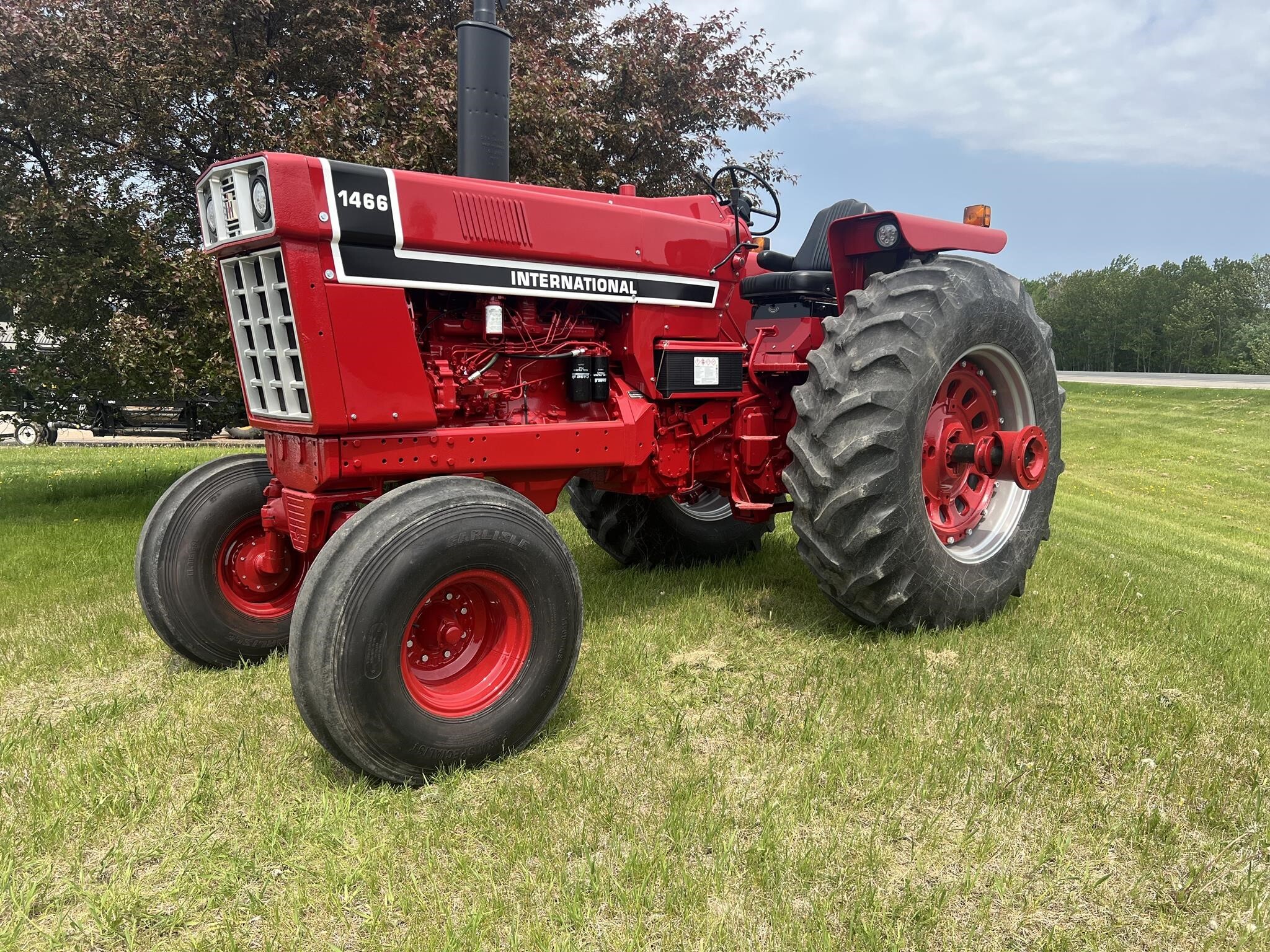 1975 International Harvester 1466 Tractor