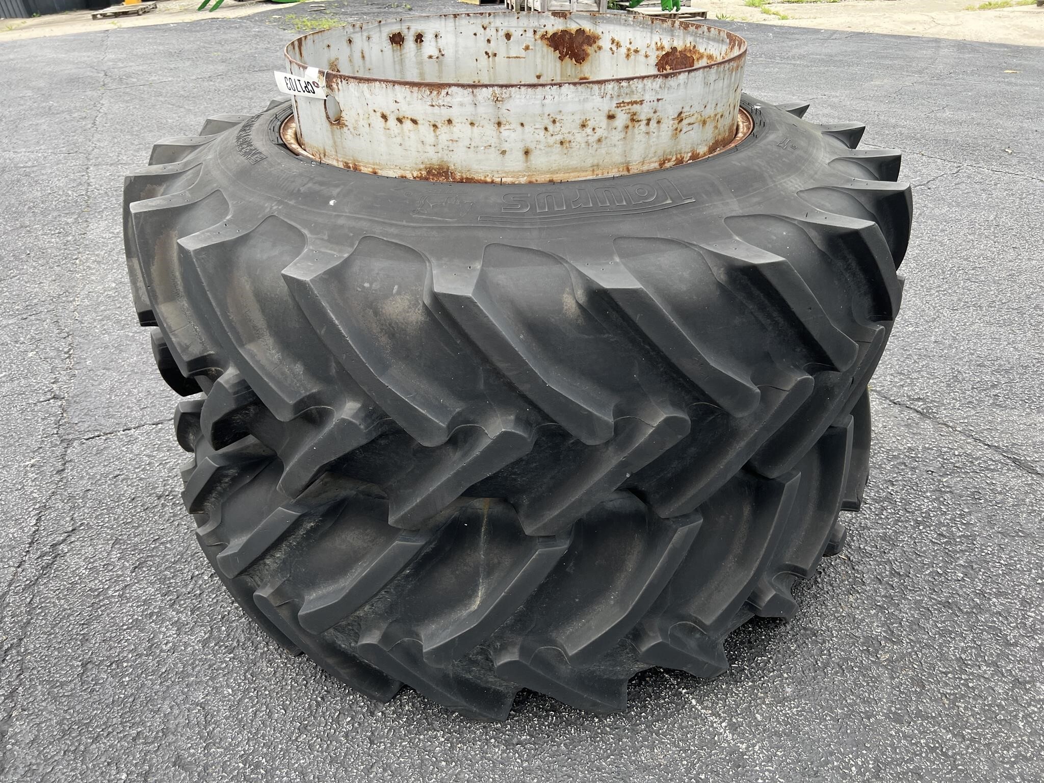  Taurus 18.4R38 Wheels / Tires / Track