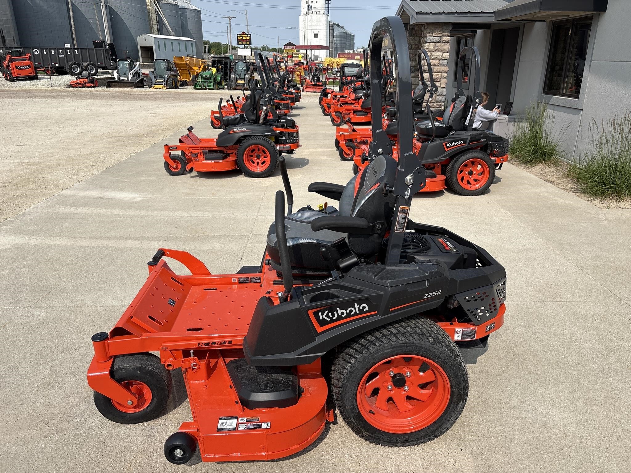  Kubota Z252 Lawn Mower