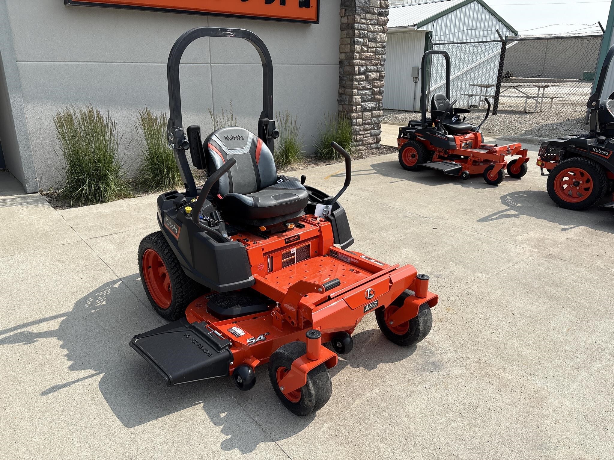  Kubota Z252 Lawn Mower