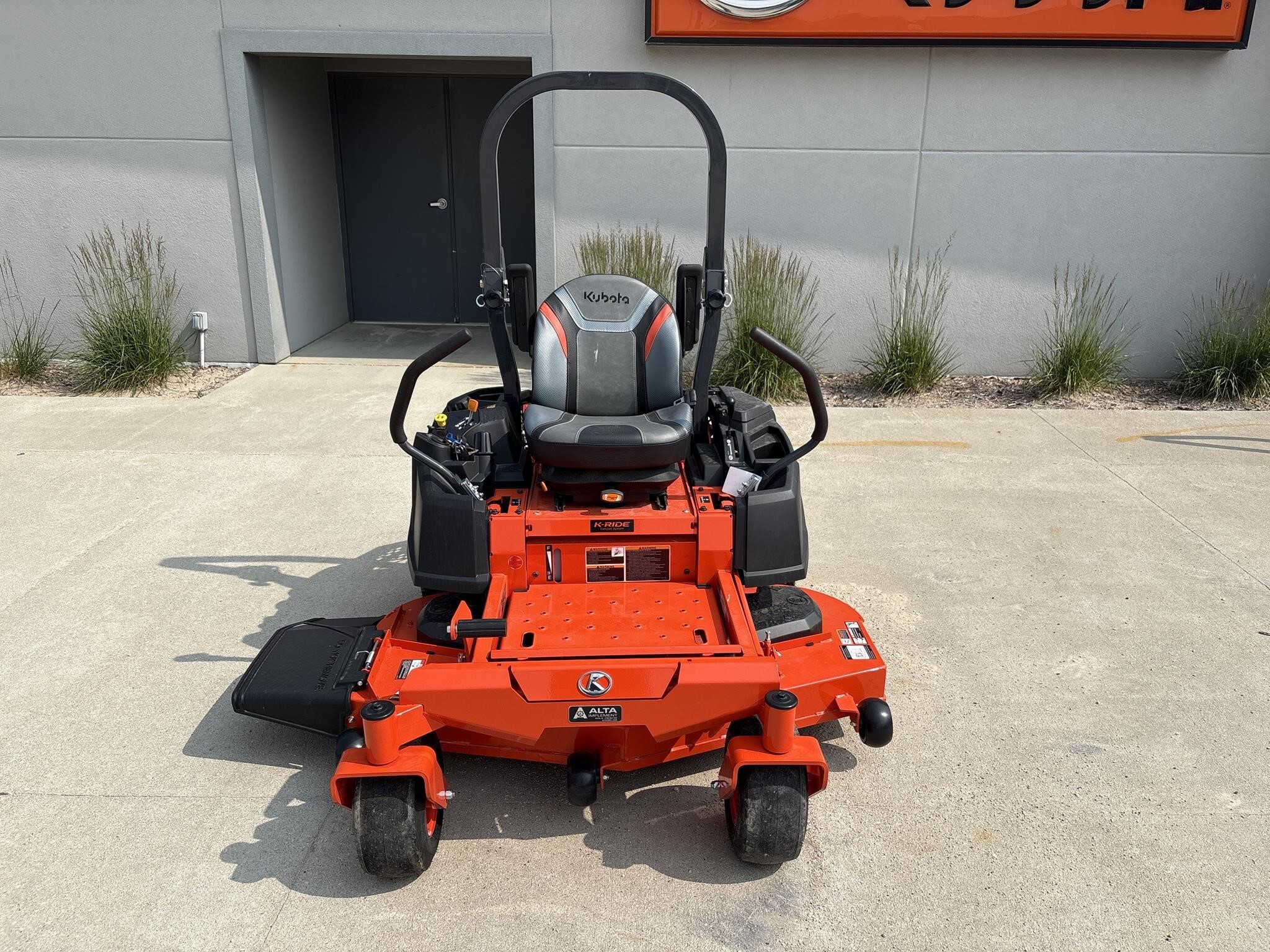  Kubota Z252 Lawn Mower