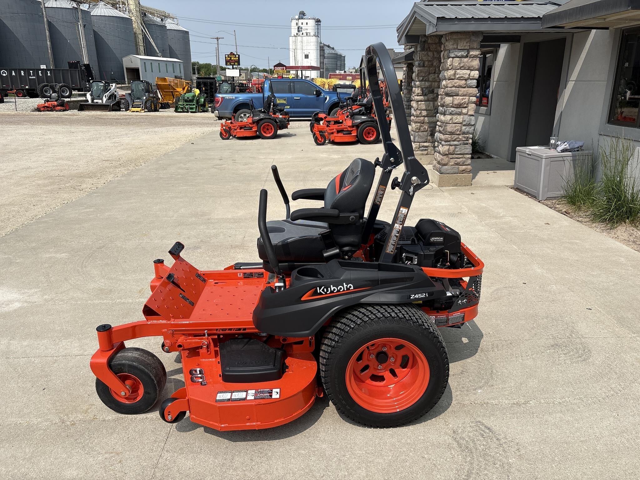  Kubota Z452KWTI-60 Lawn Mower