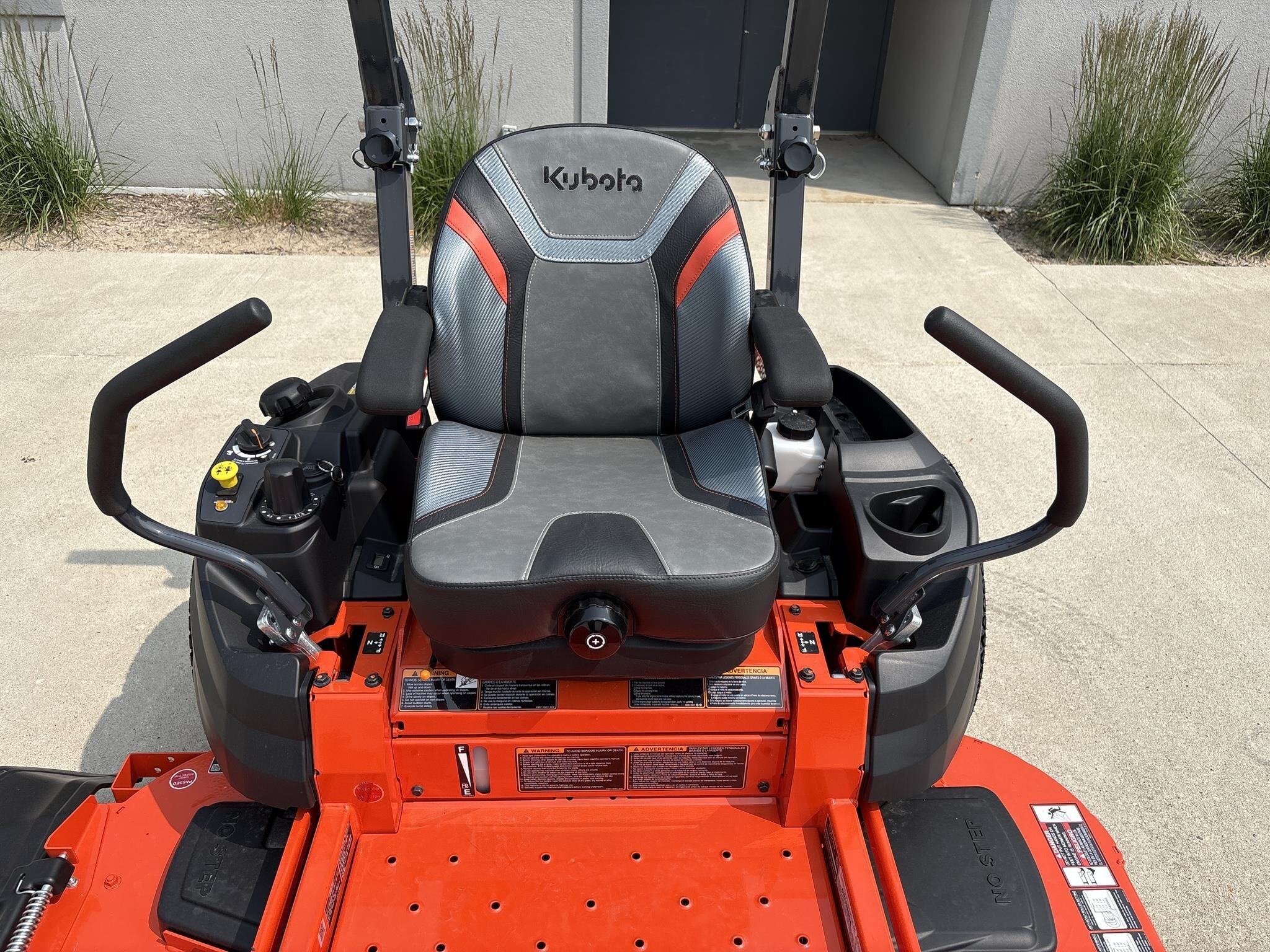  Kubota Z452KWTI-60 Lawn Mower
