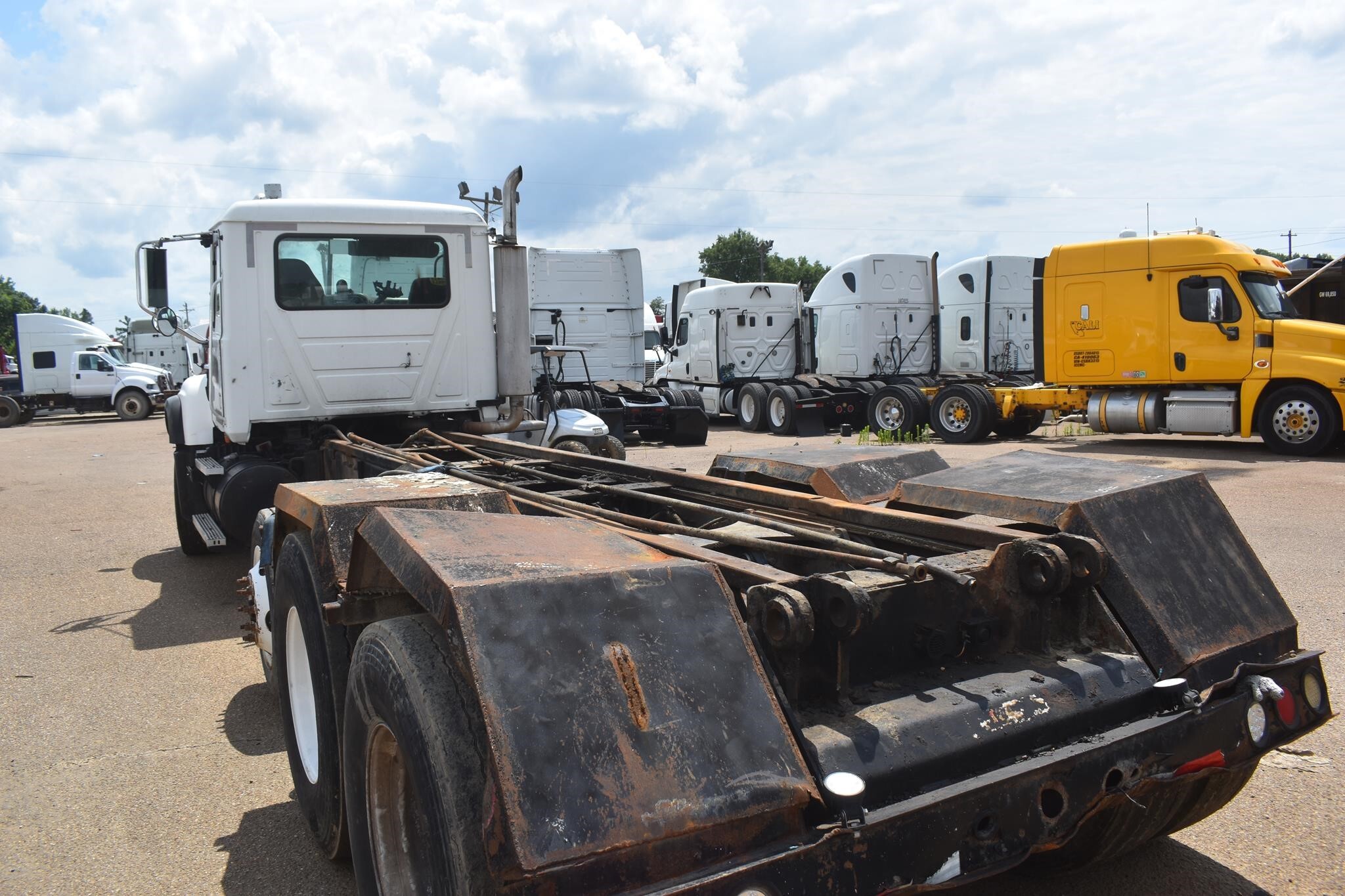 2005 Mack Granite CV713 Dump Trucks/Trailer