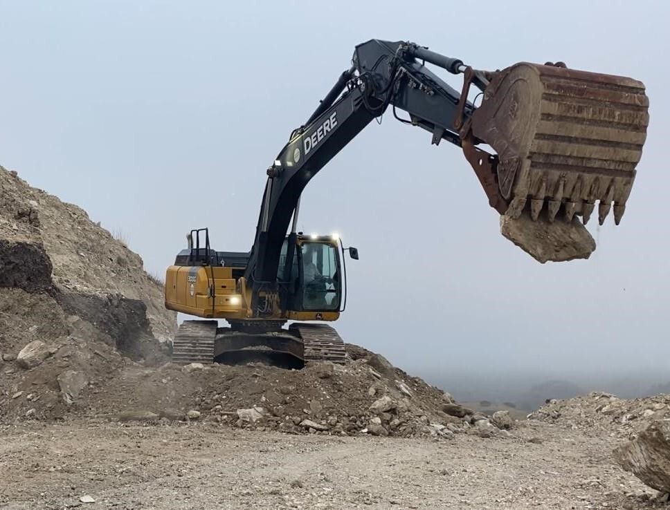 2020 Deere 300G LC Excavator