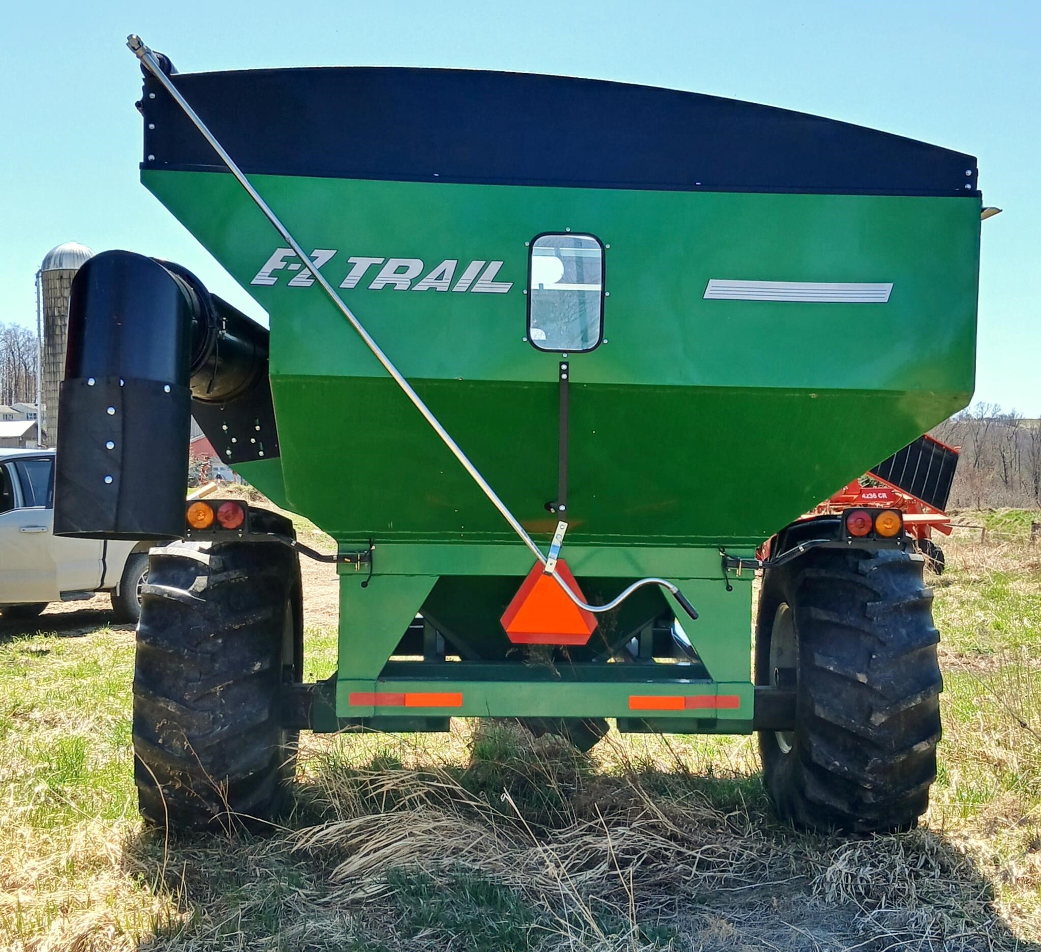 2022 E-Z Trail 550 Grain Cart