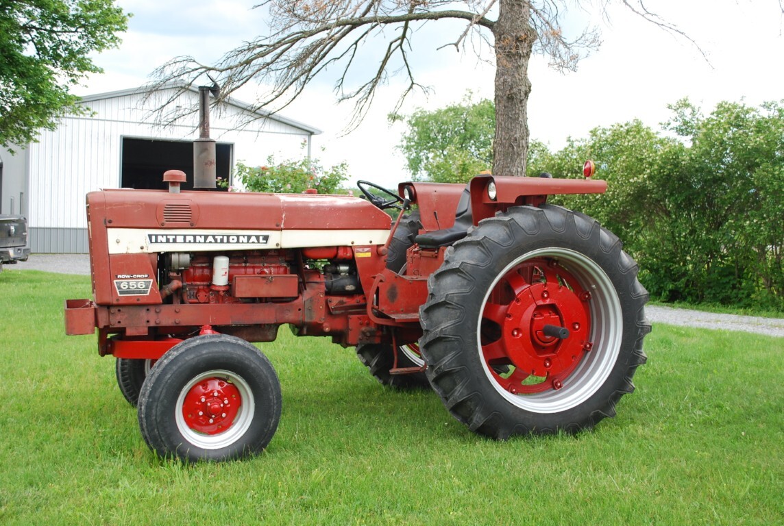 1973 International Harvester 656 Tractor
