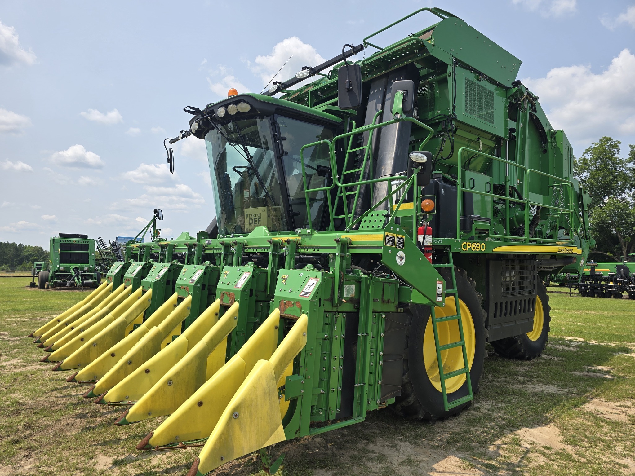 2021 John Deere CP690 Cotton Equipment