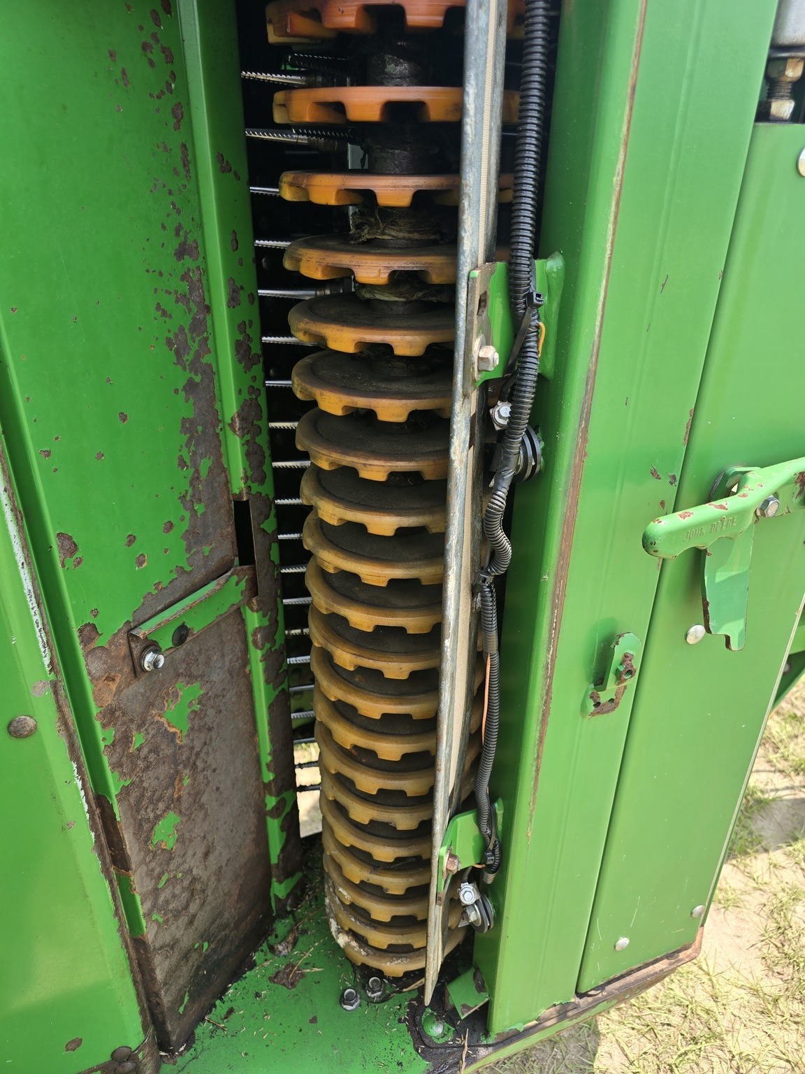 2021 John Deere CP690 Cotton Equipment