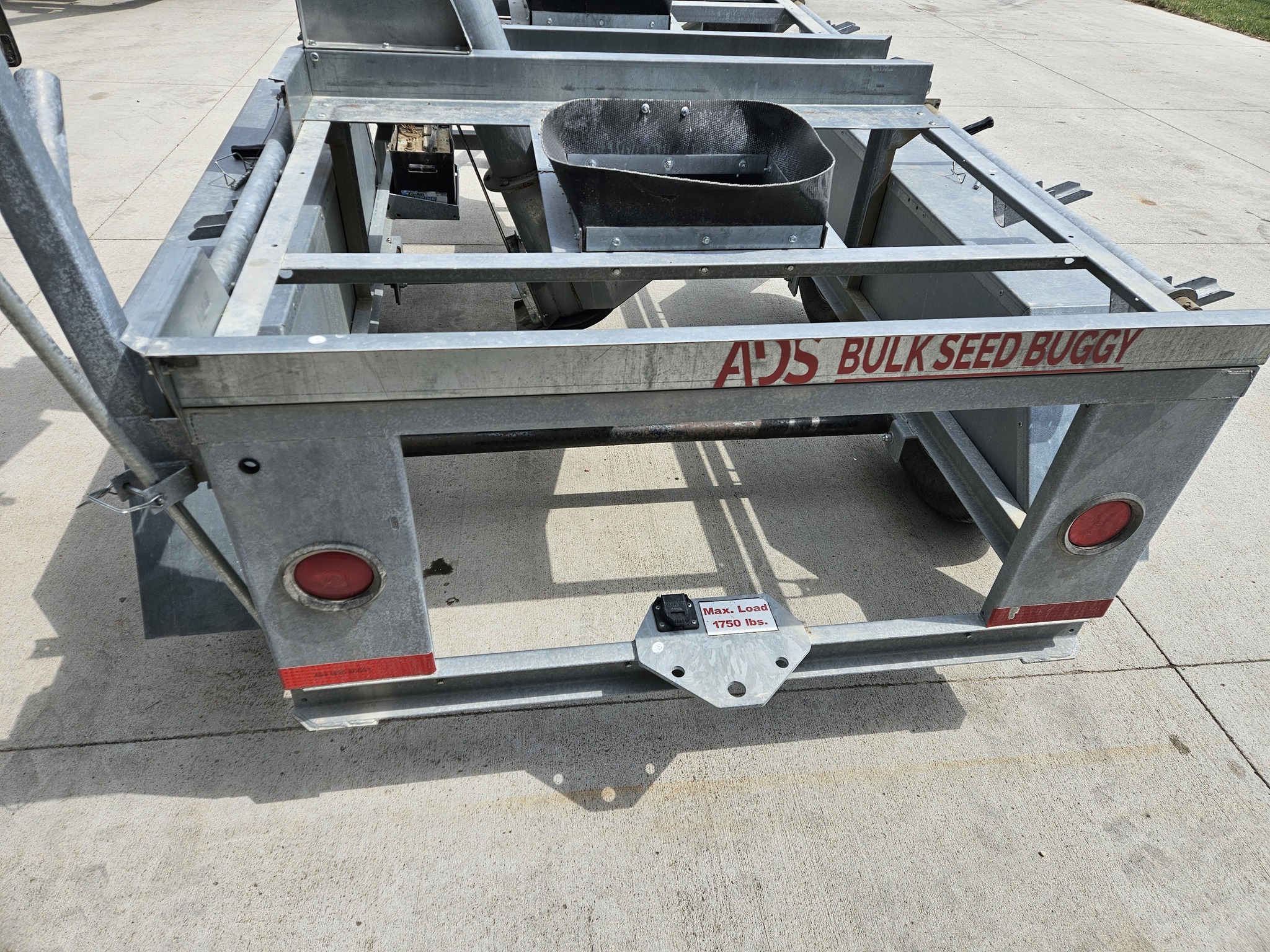  ADS ST200 Seed Tender