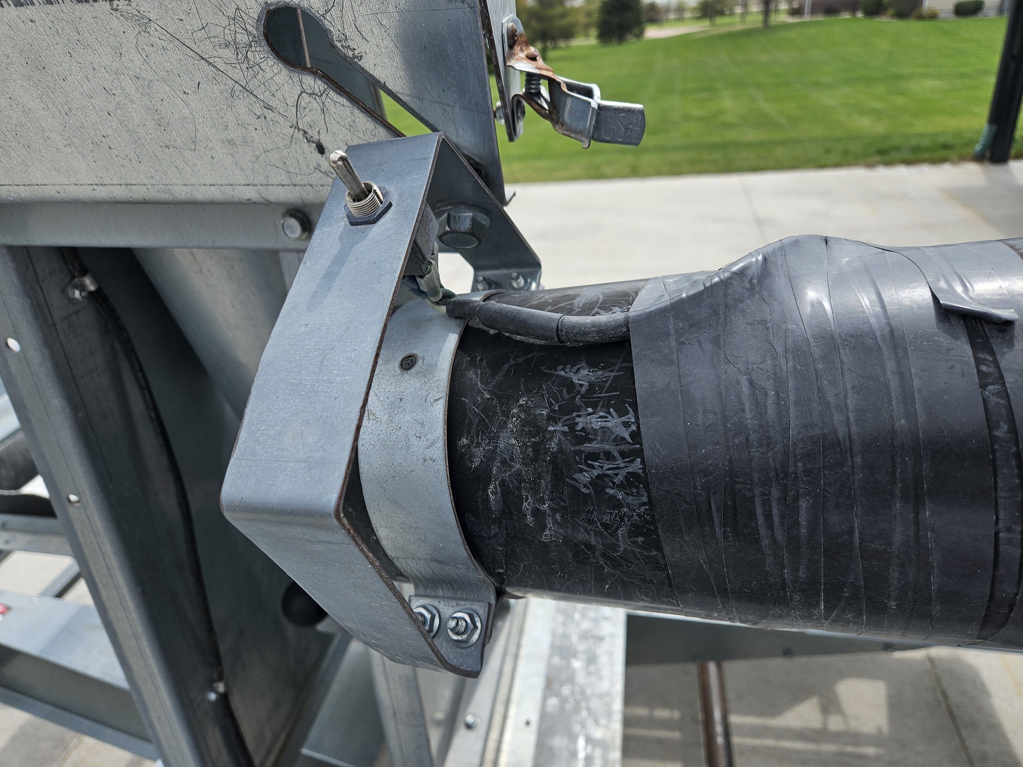  ADS ST200 Seed Tender