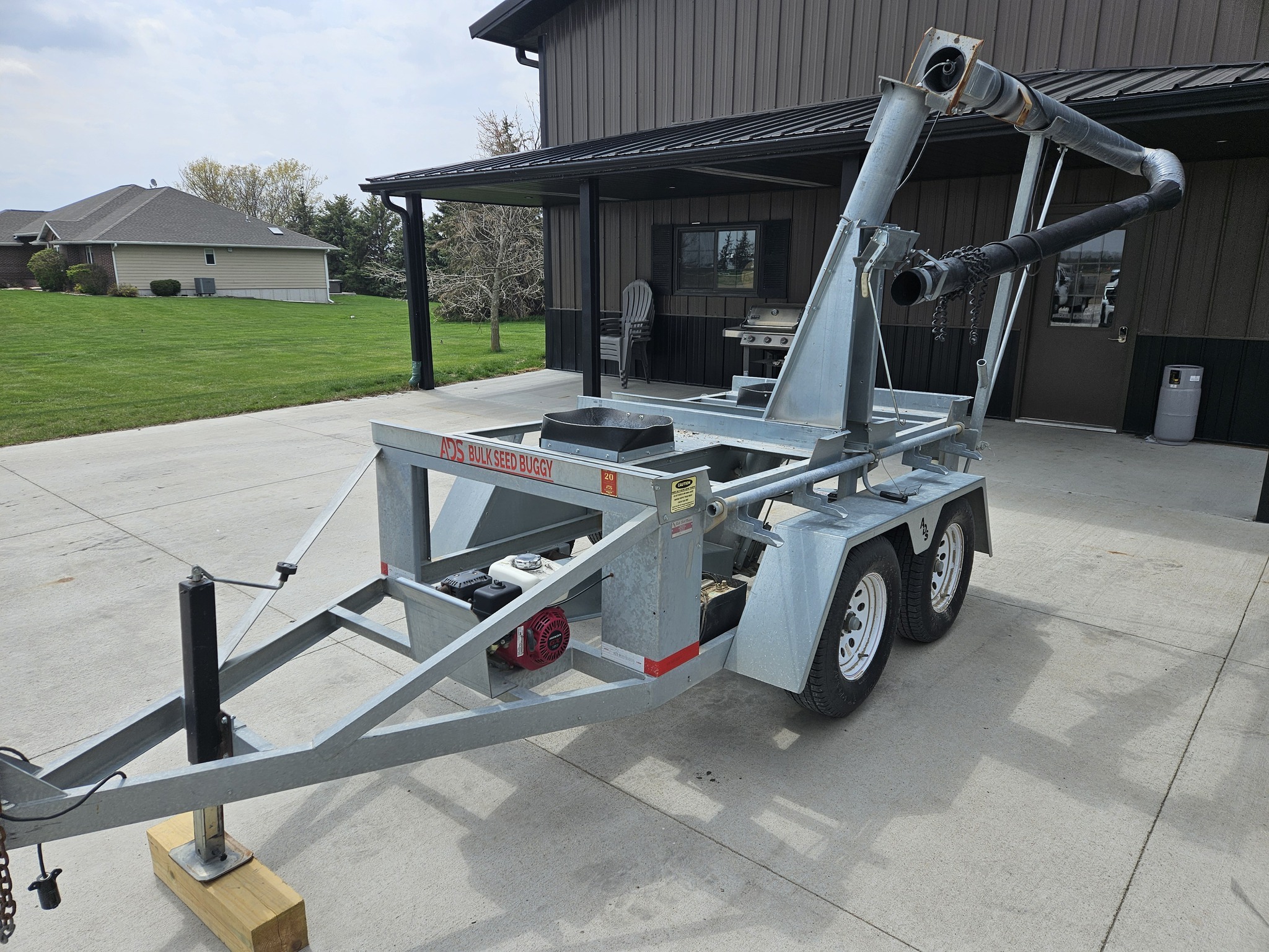  ADS ST200 Seed Tender