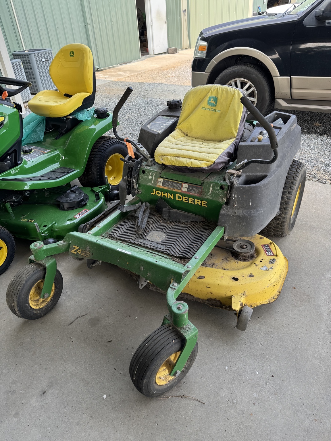  John Deere Z425 Lawn Mower