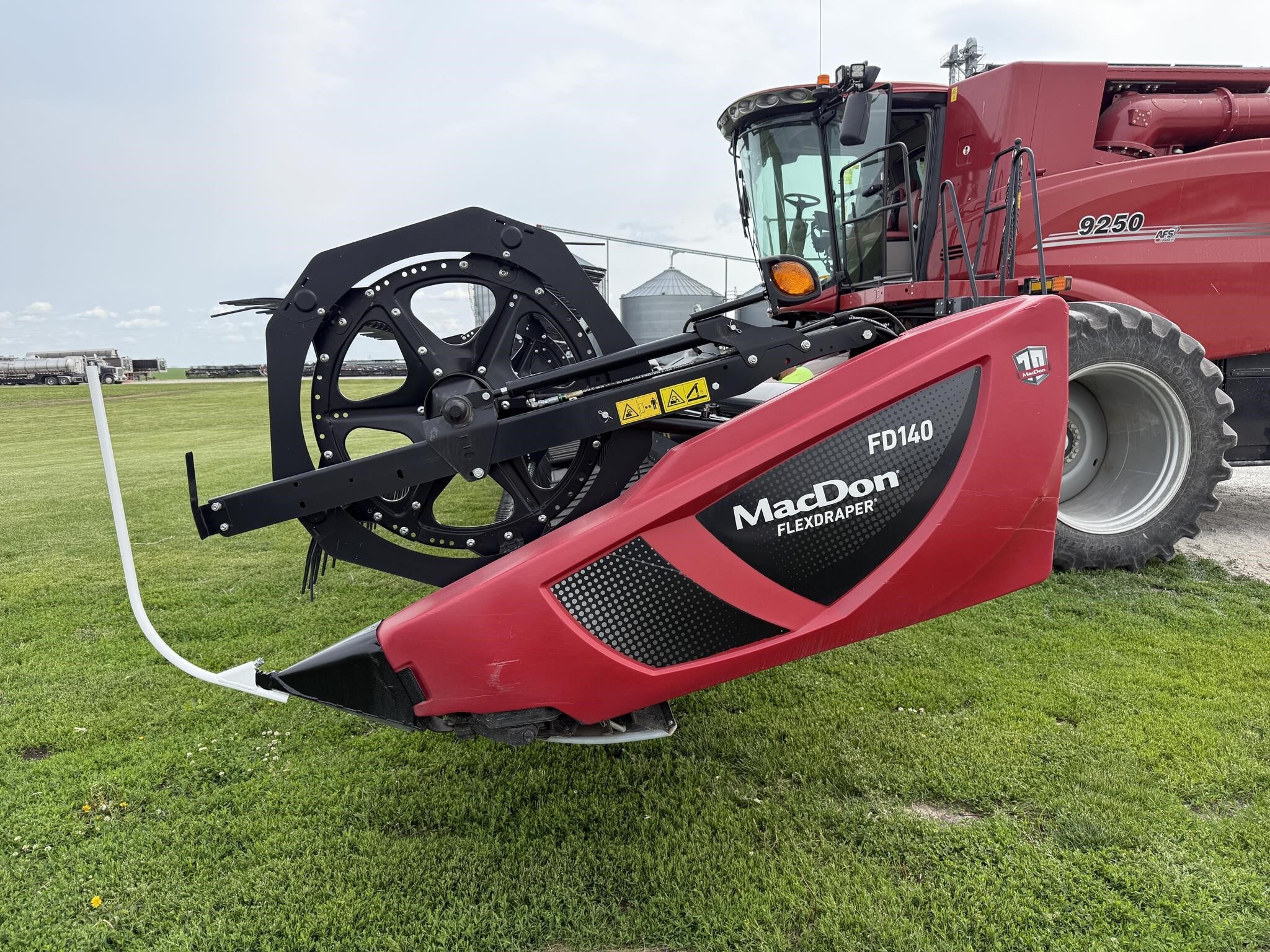 2019 MacDon FD140 Platform