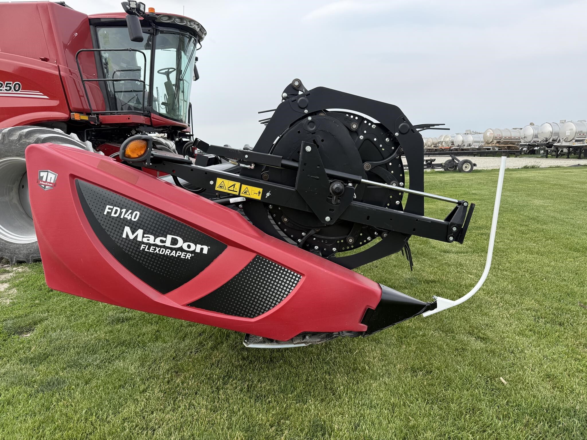 2019 MacDon FD140 Platform