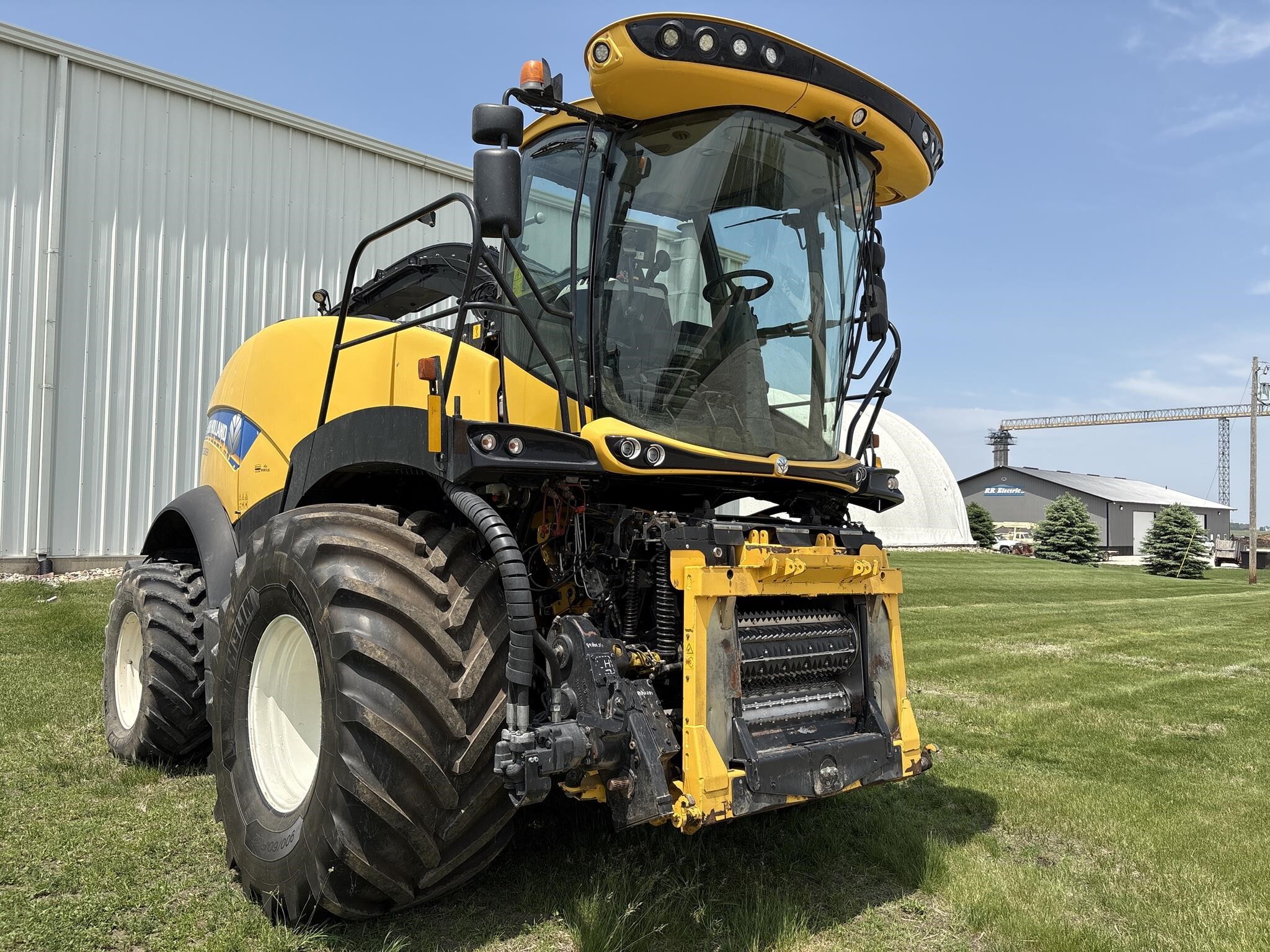 2020 New Holland FR650 Self-Propelled Forage Harvester