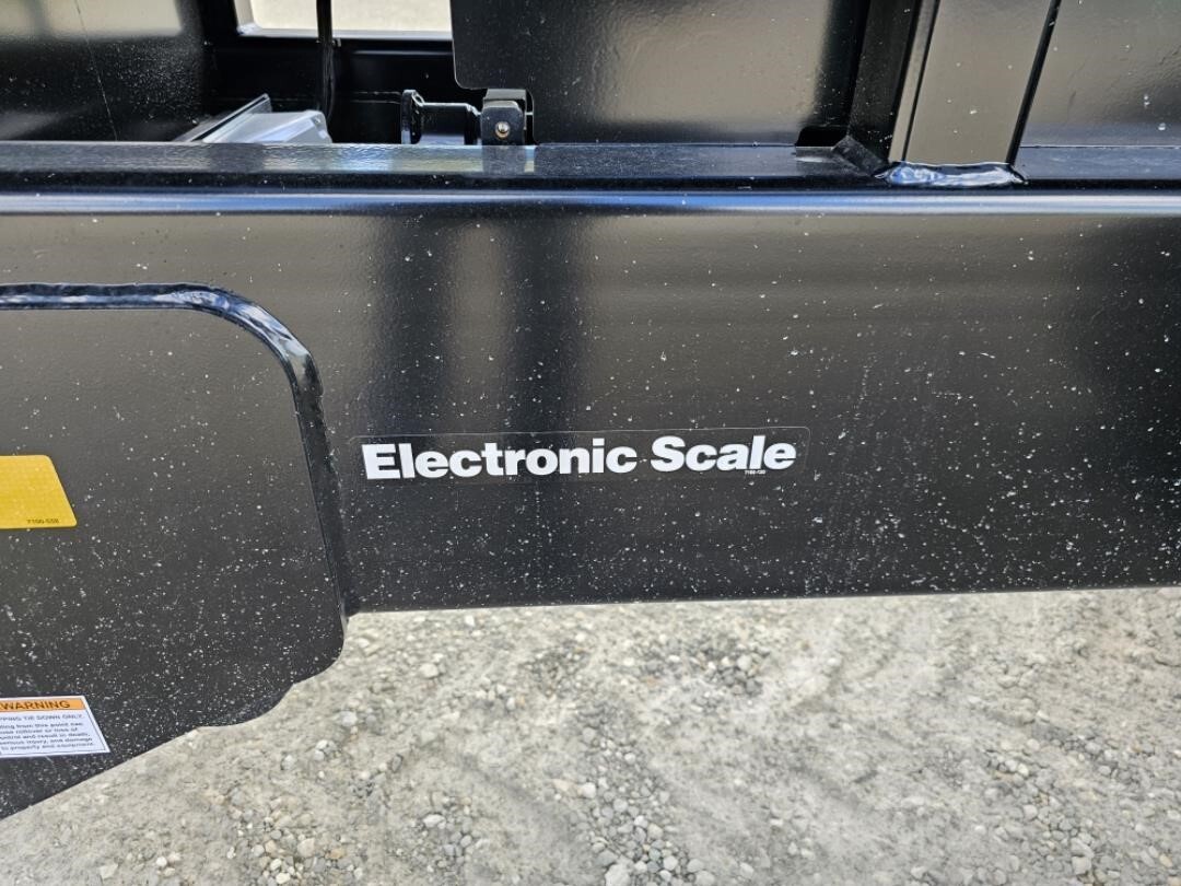  Kinze 1121 Grain Cart