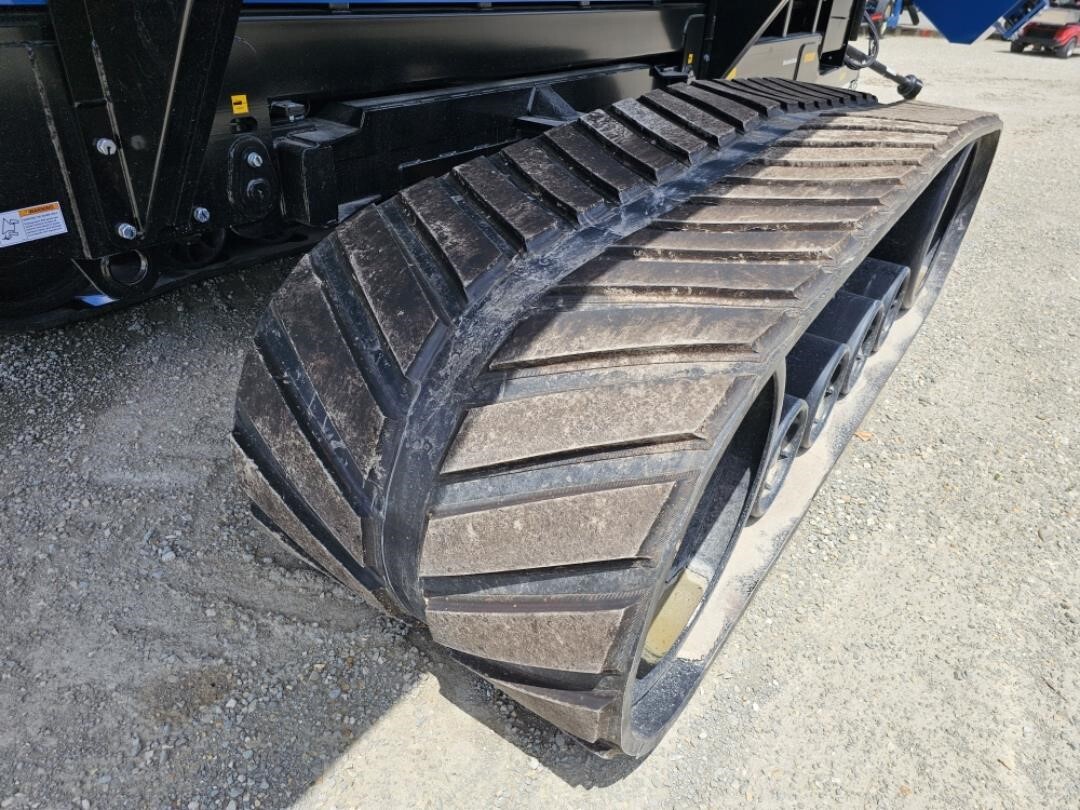  Kinze 1121 Grain Cart