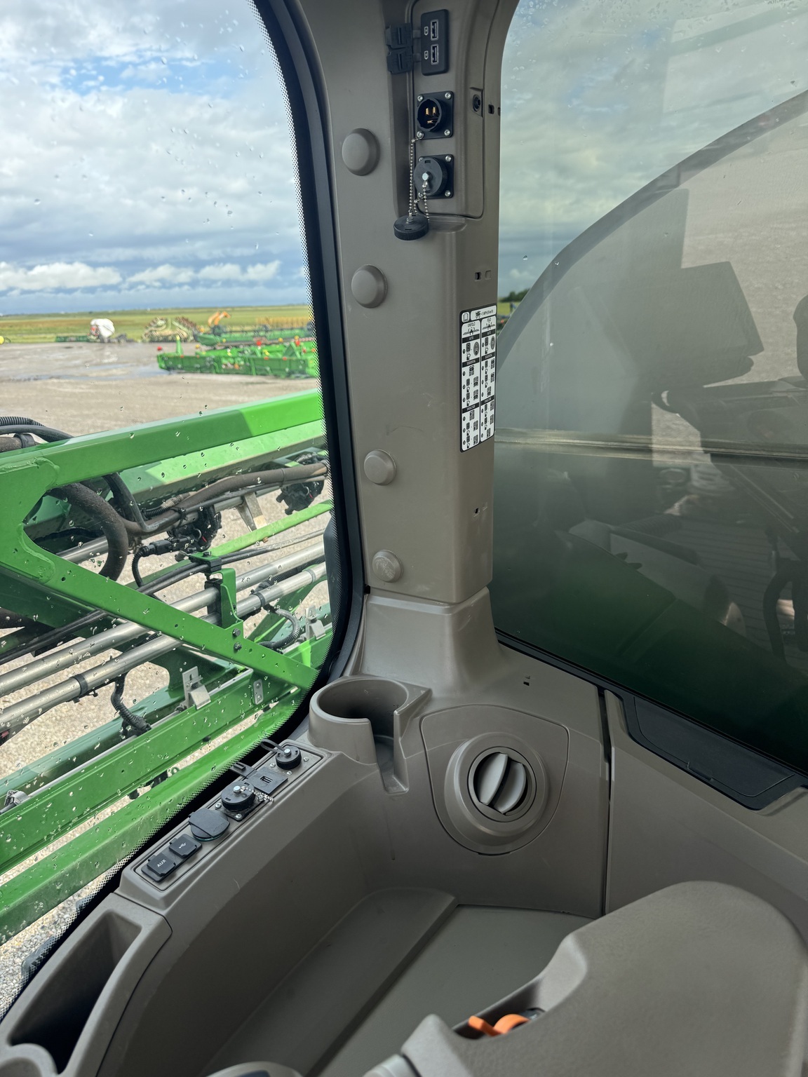 2022 John Deere 616R Self-Propelled Sprayer