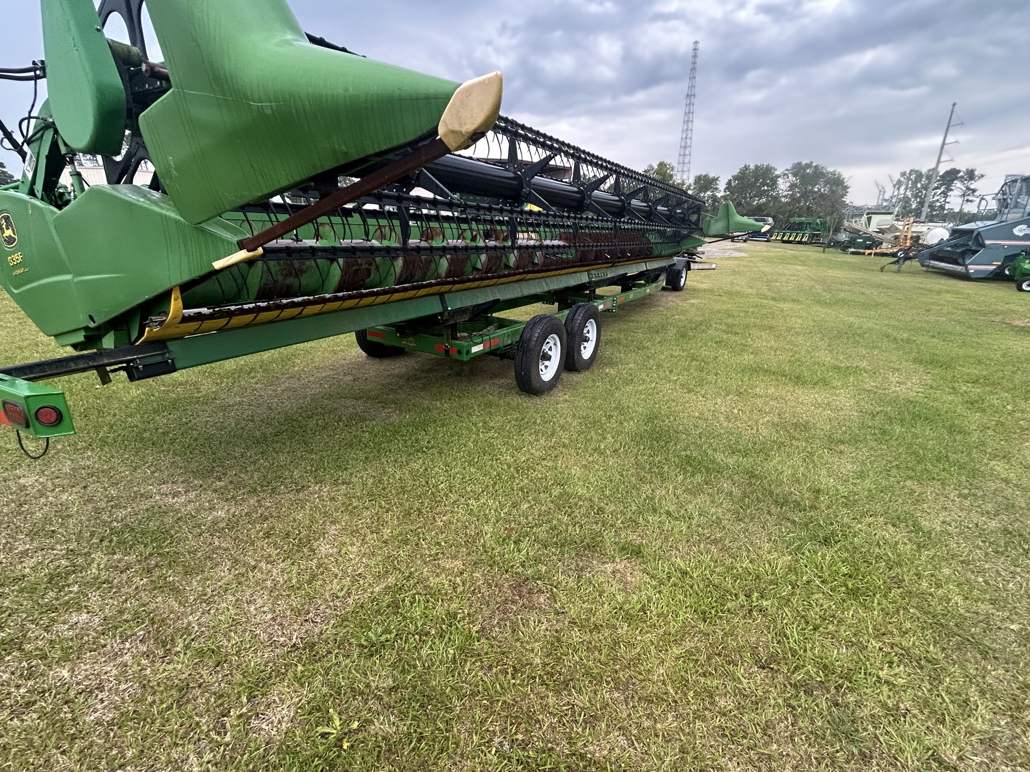 2006 John Deere 635F Platform