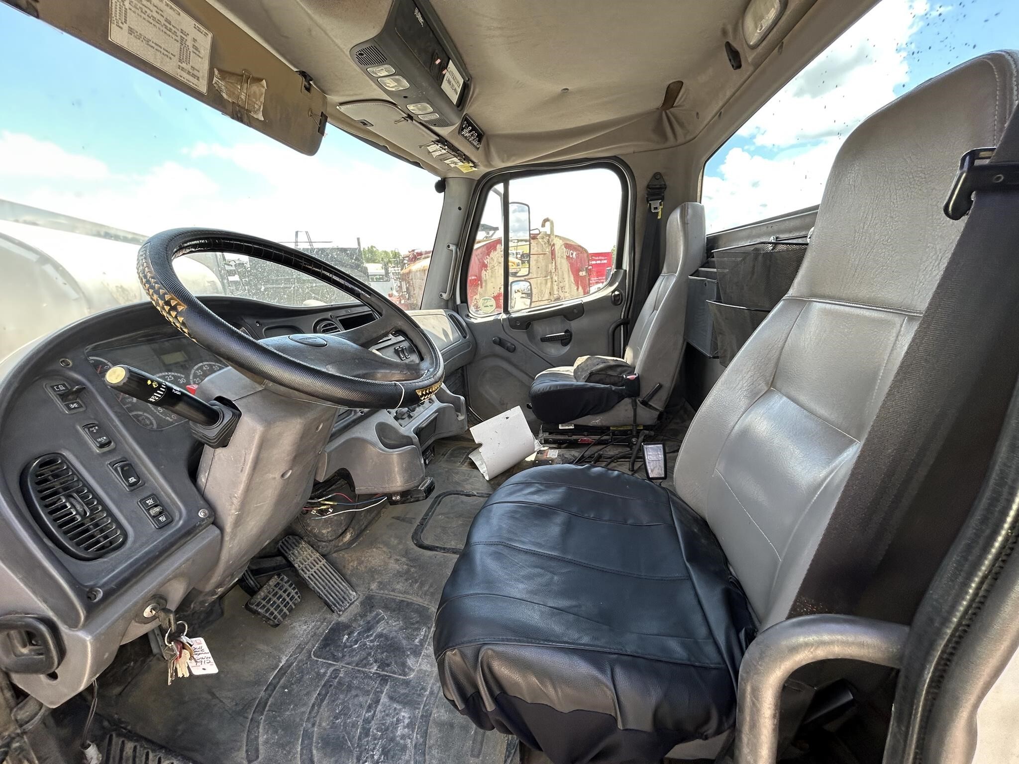 2006 STELLAR 3200 Crane
