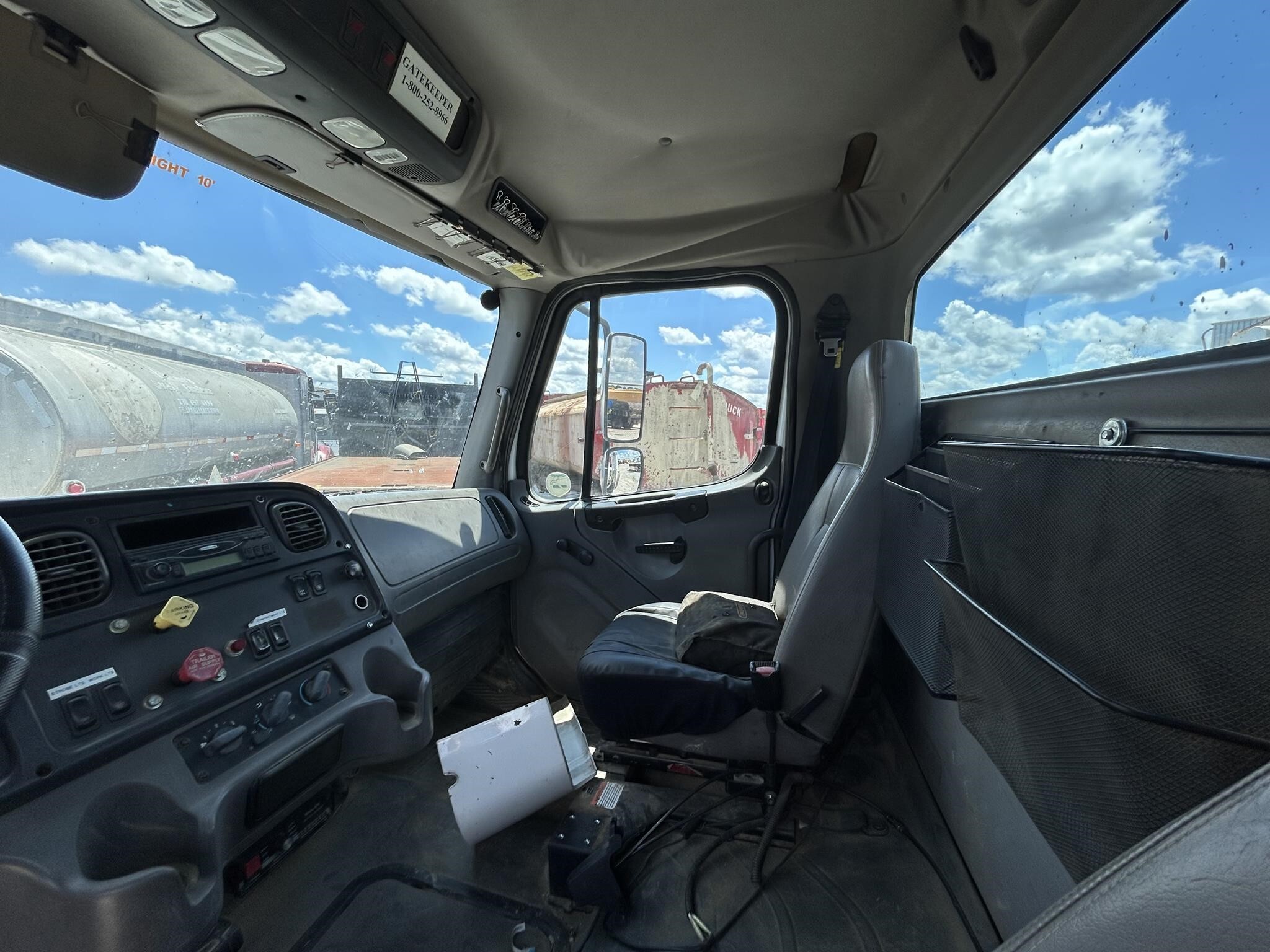 2006 STELLAR 3200 Crane
