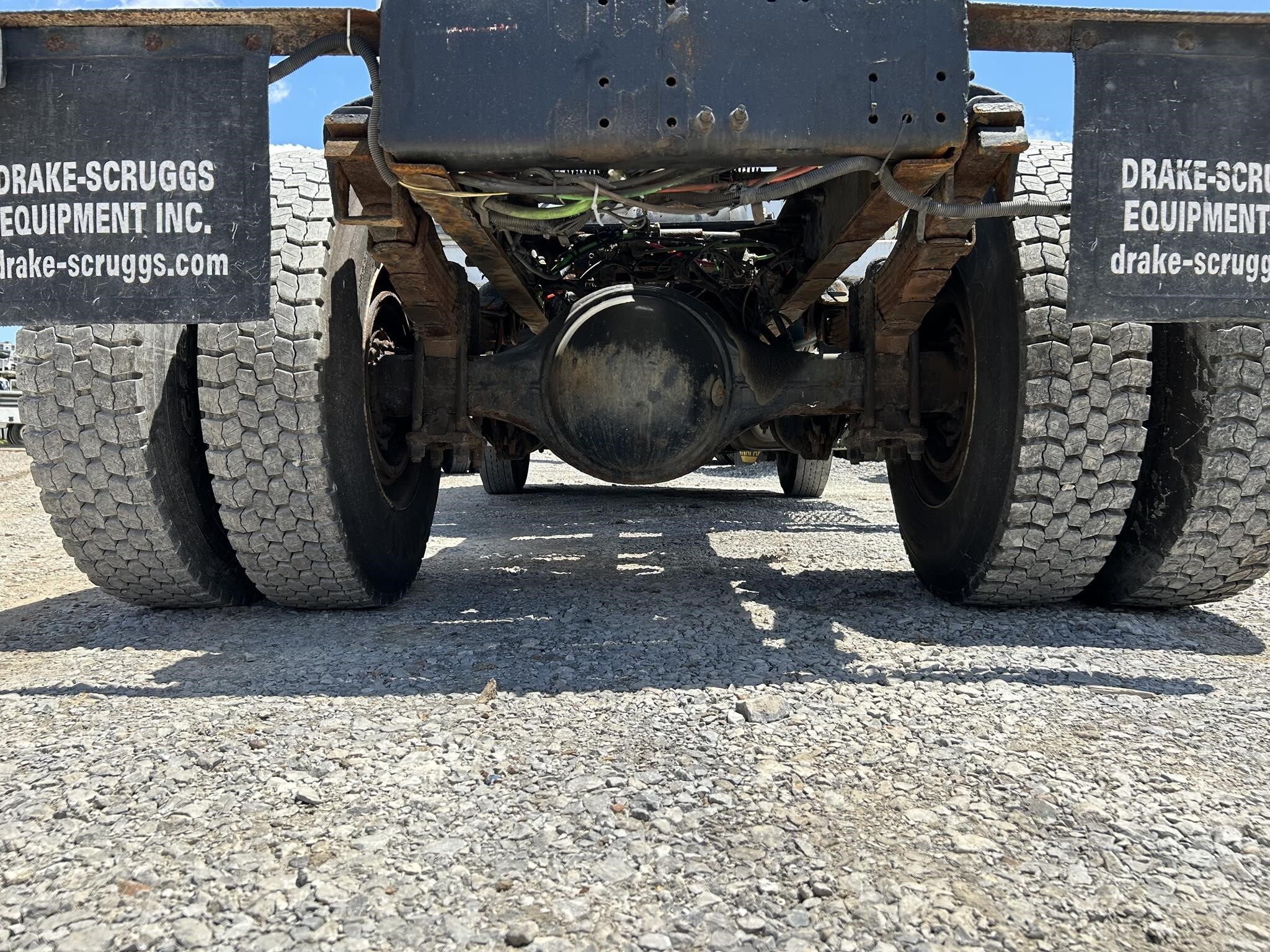 2006 STELLAR 3200 Crane