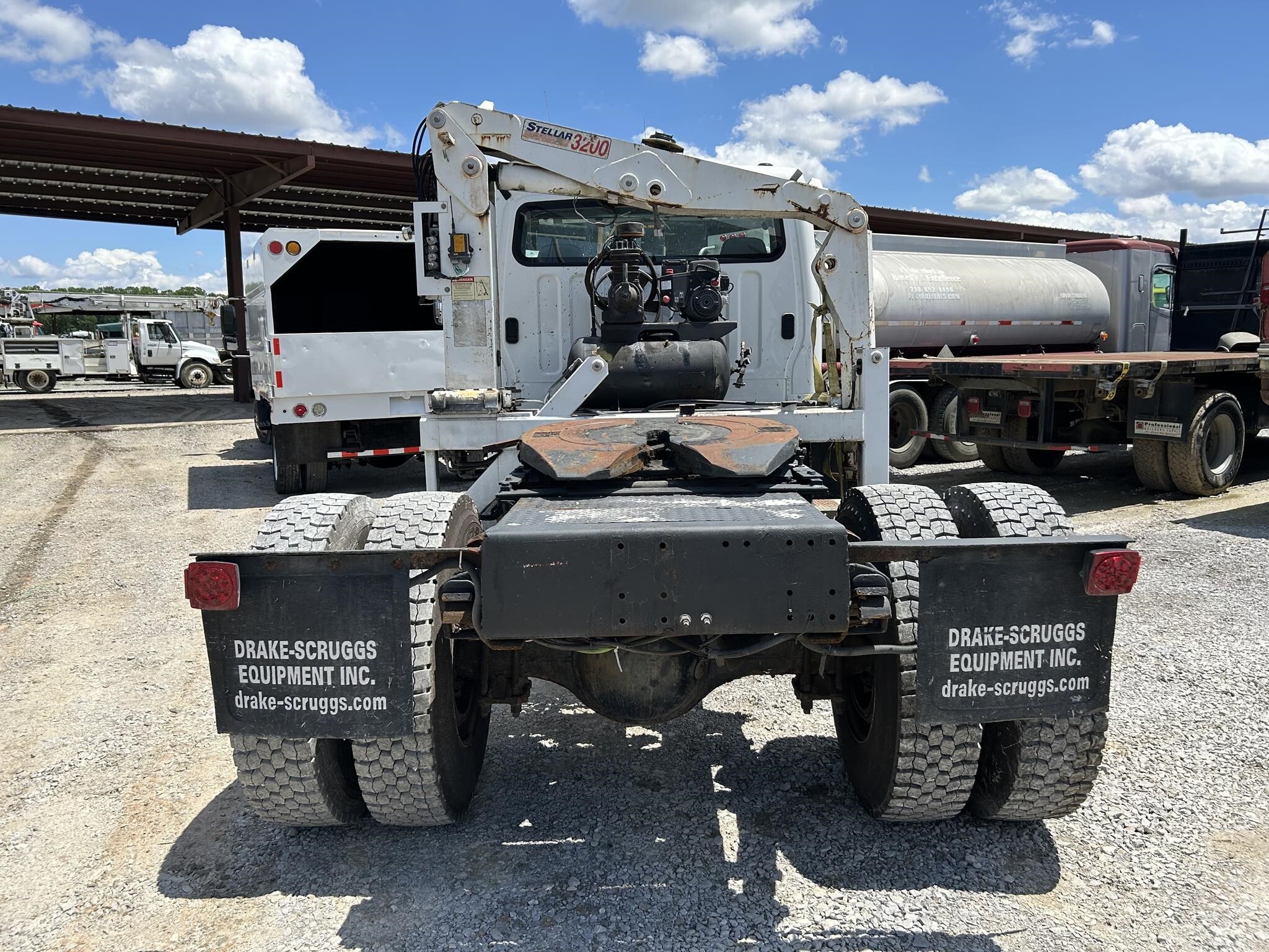 2006 STELLAR 3200 Crane