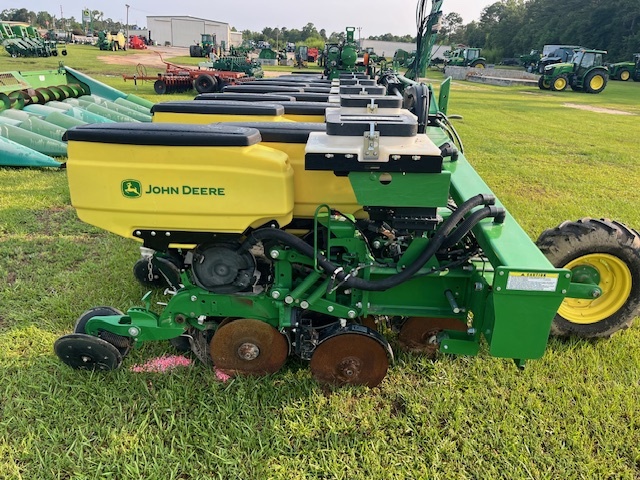 2024 John Deere DR12X Planter
