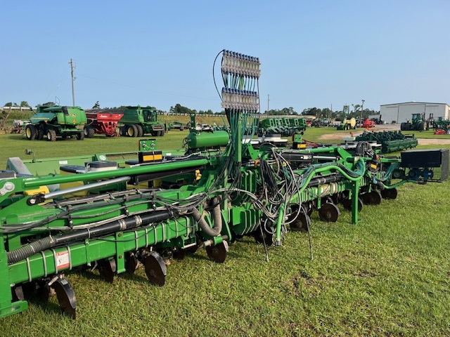 2024 John Deere DR12X Planter