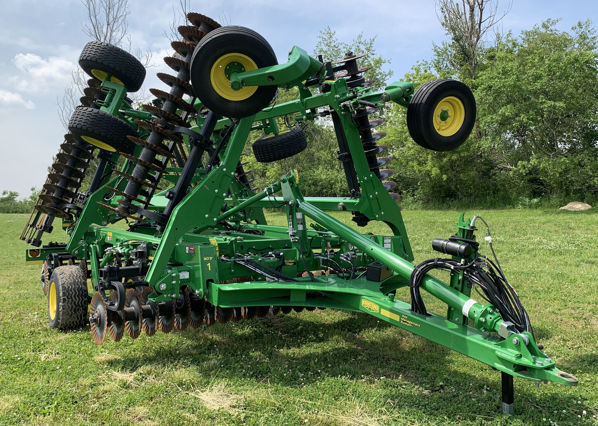 2023 John Deere 2660VT Vertical Tillage