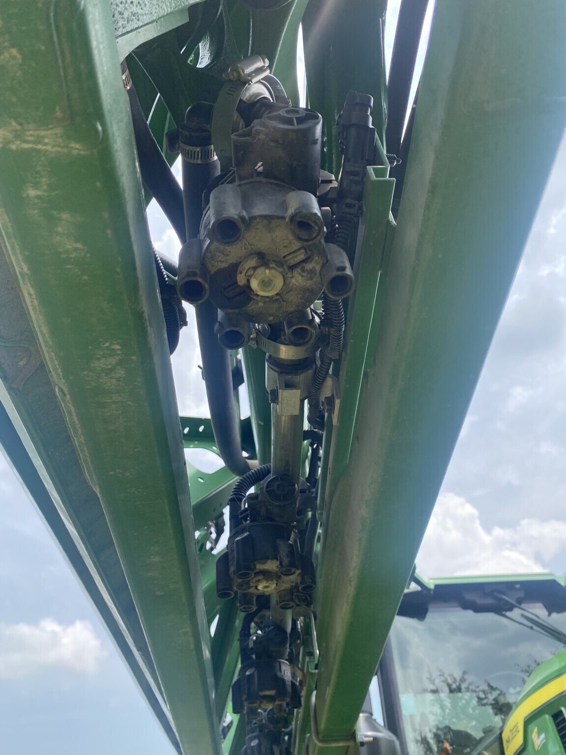 2023 John Deere 612R Self-Propelled Sprayer