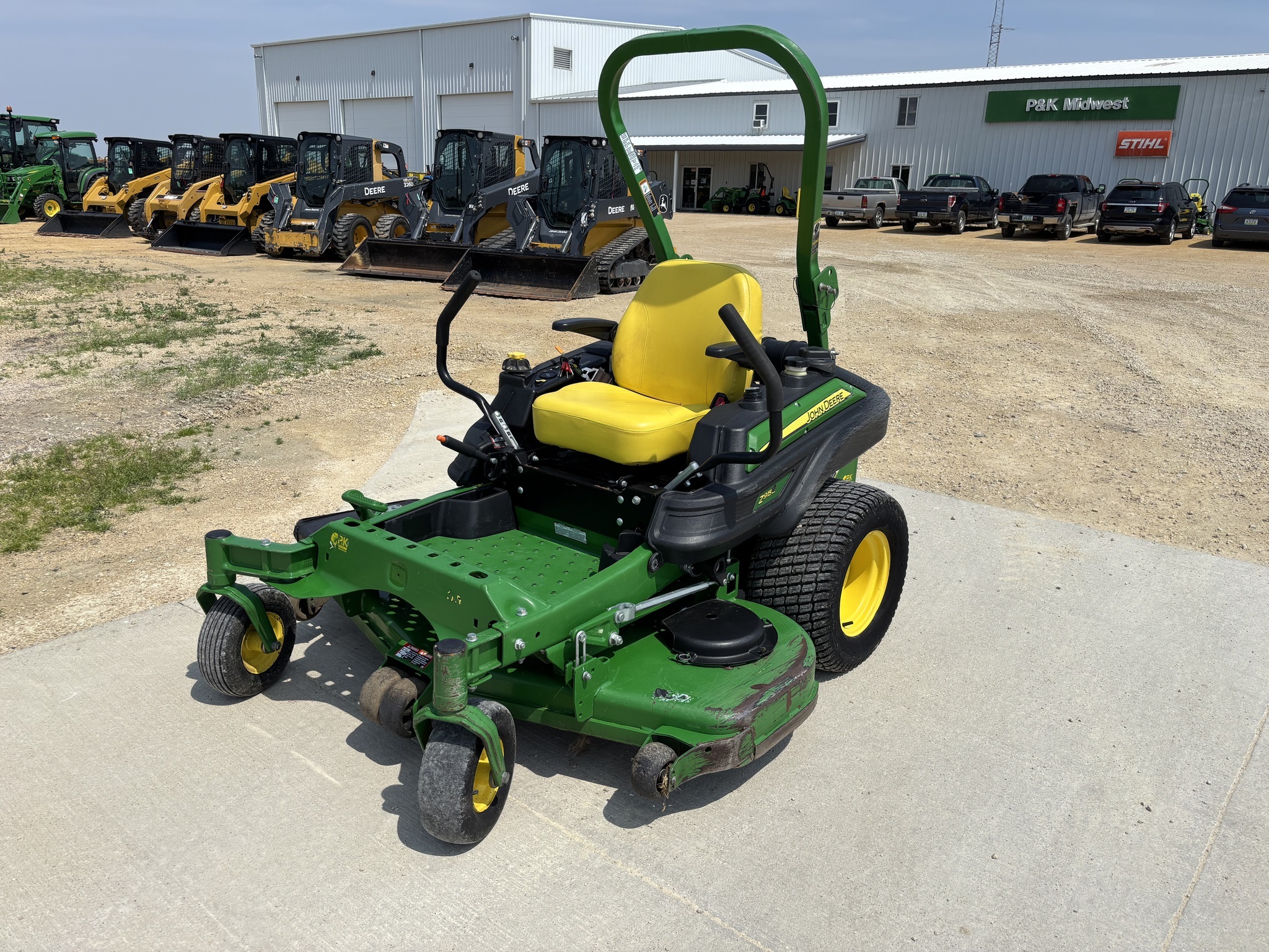 2017 John Deere Z915E Lawn Mower
