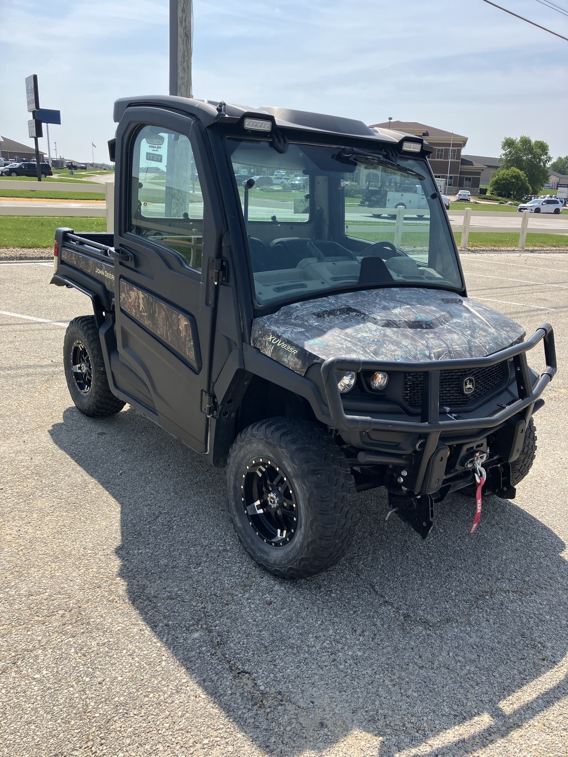 2021 John Deere XUV835R ATVs and Utility Vehicle
