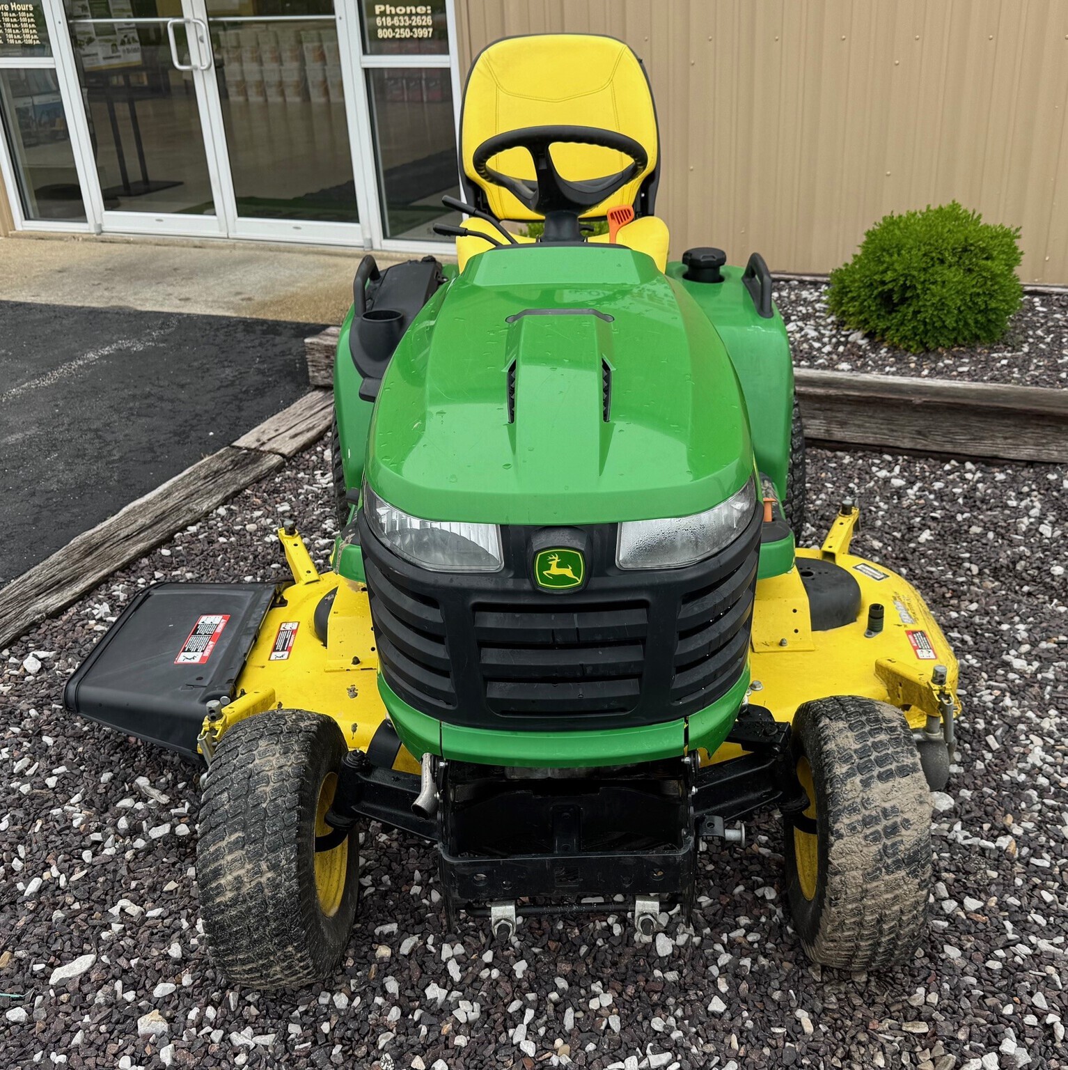 2013 John Deere X734 Lawn Mower