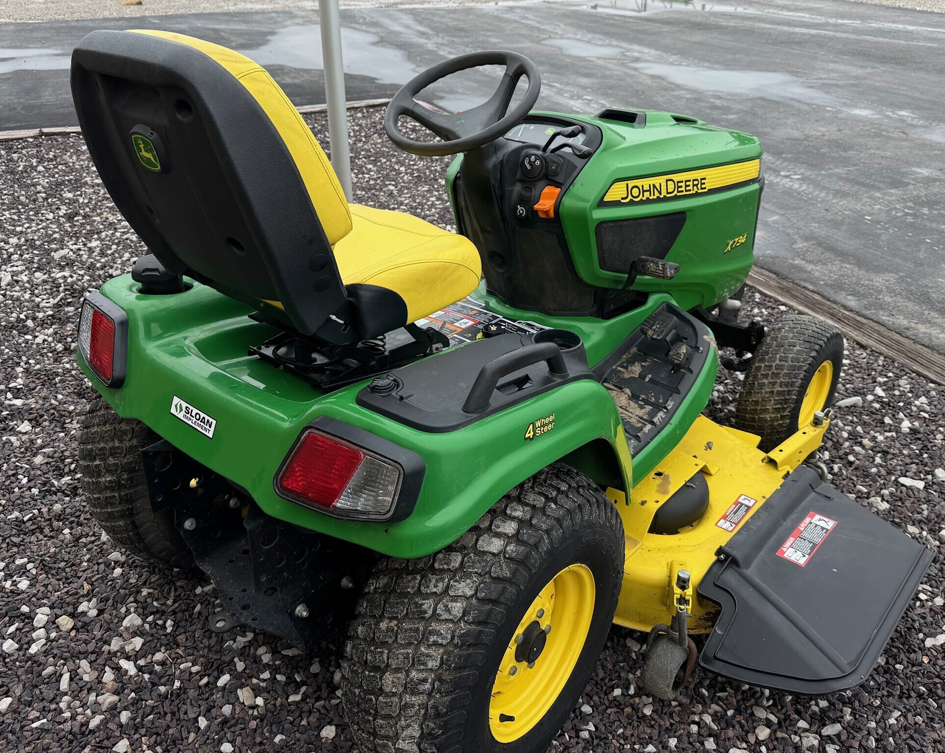 2013 John Deere X734 Lawn Mower