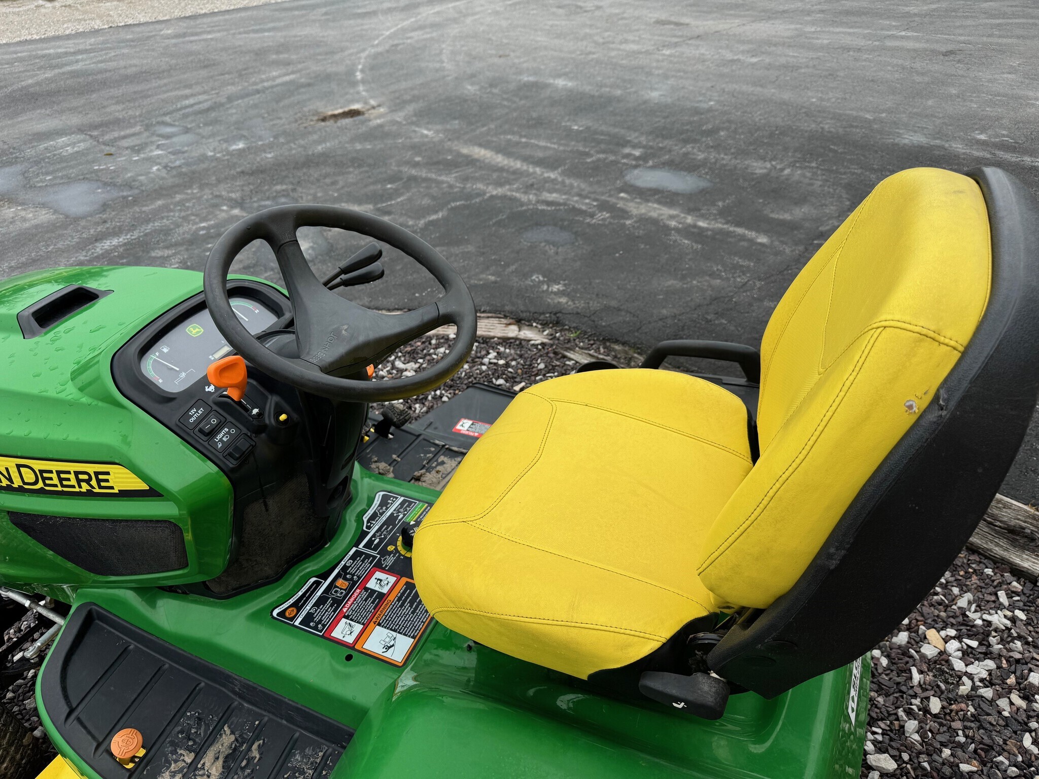 2013 John Deere X734 Lawn Mower