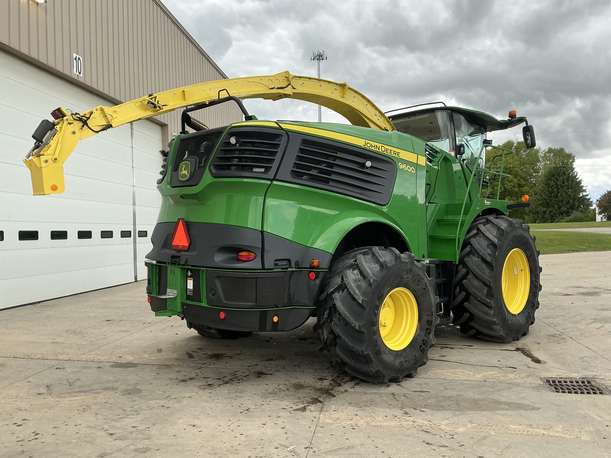 2020 John Deere 9600 Combine