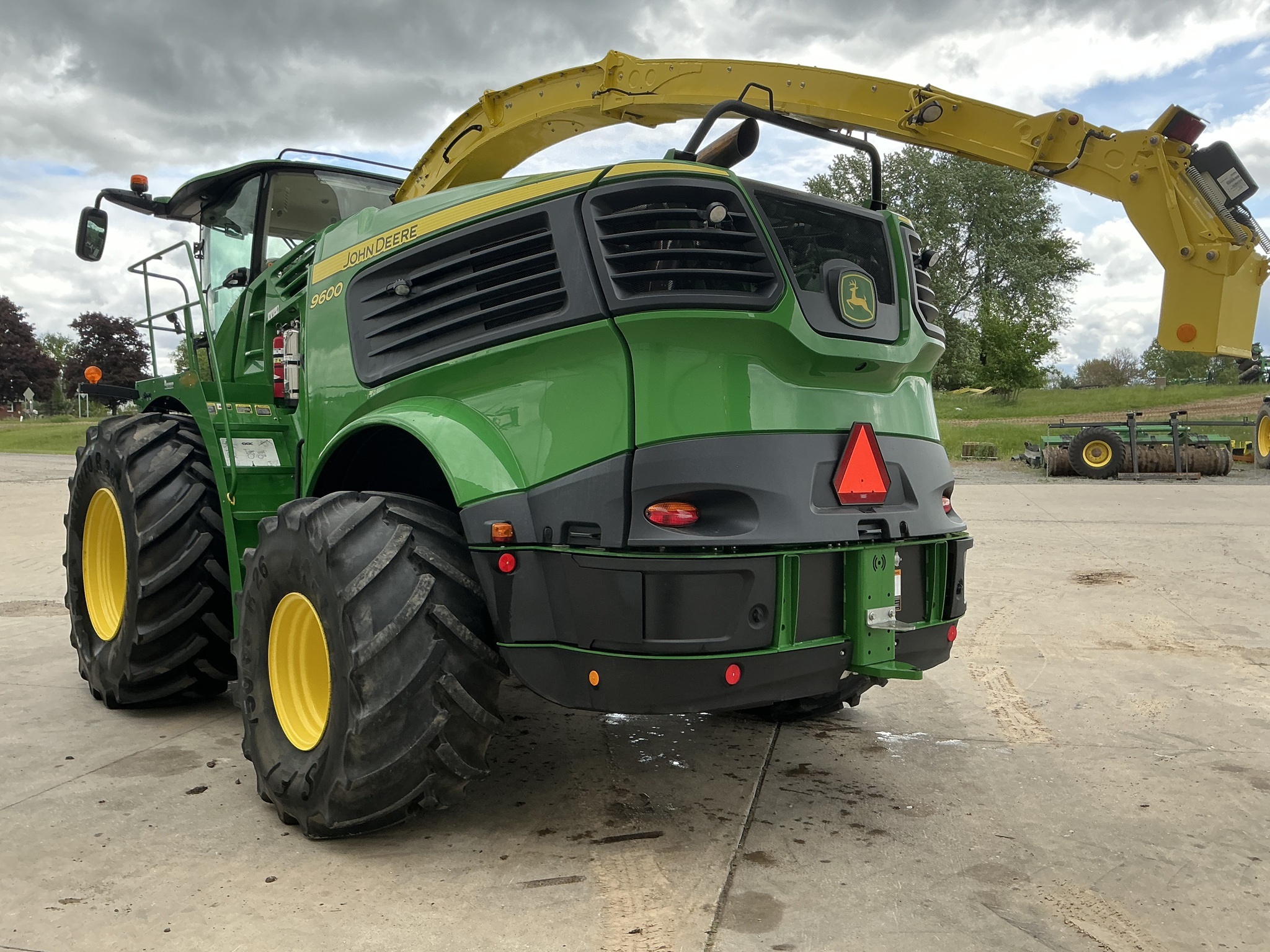 2020 John Deere 9600 Combine