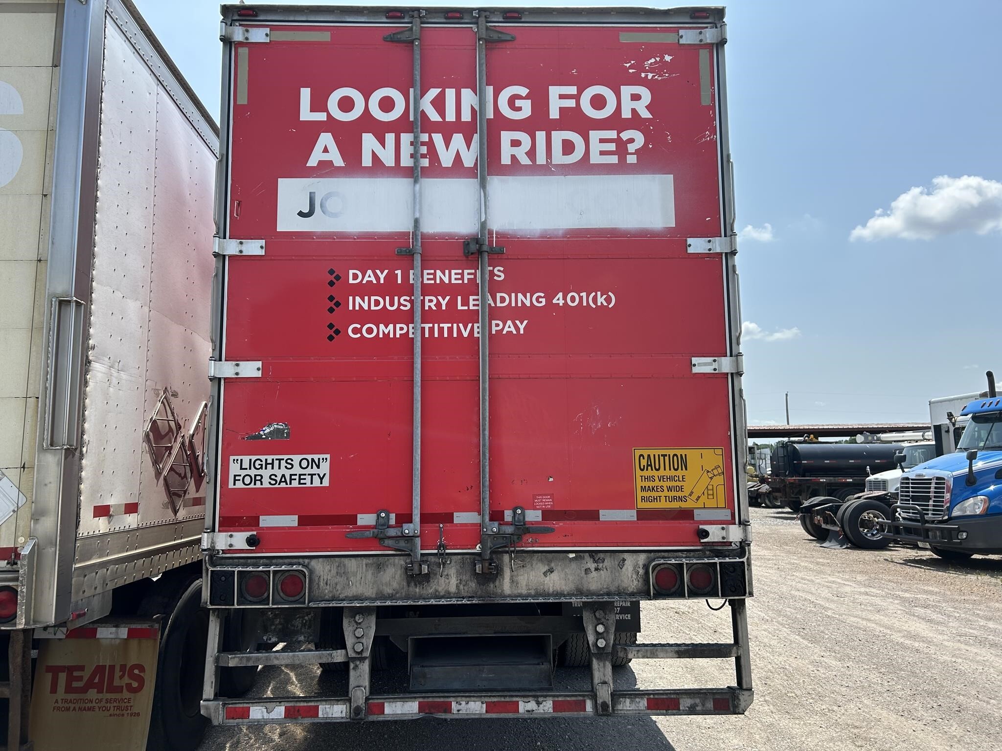 2013 Utility 48 FT REEFER Box Trucks/Trailer