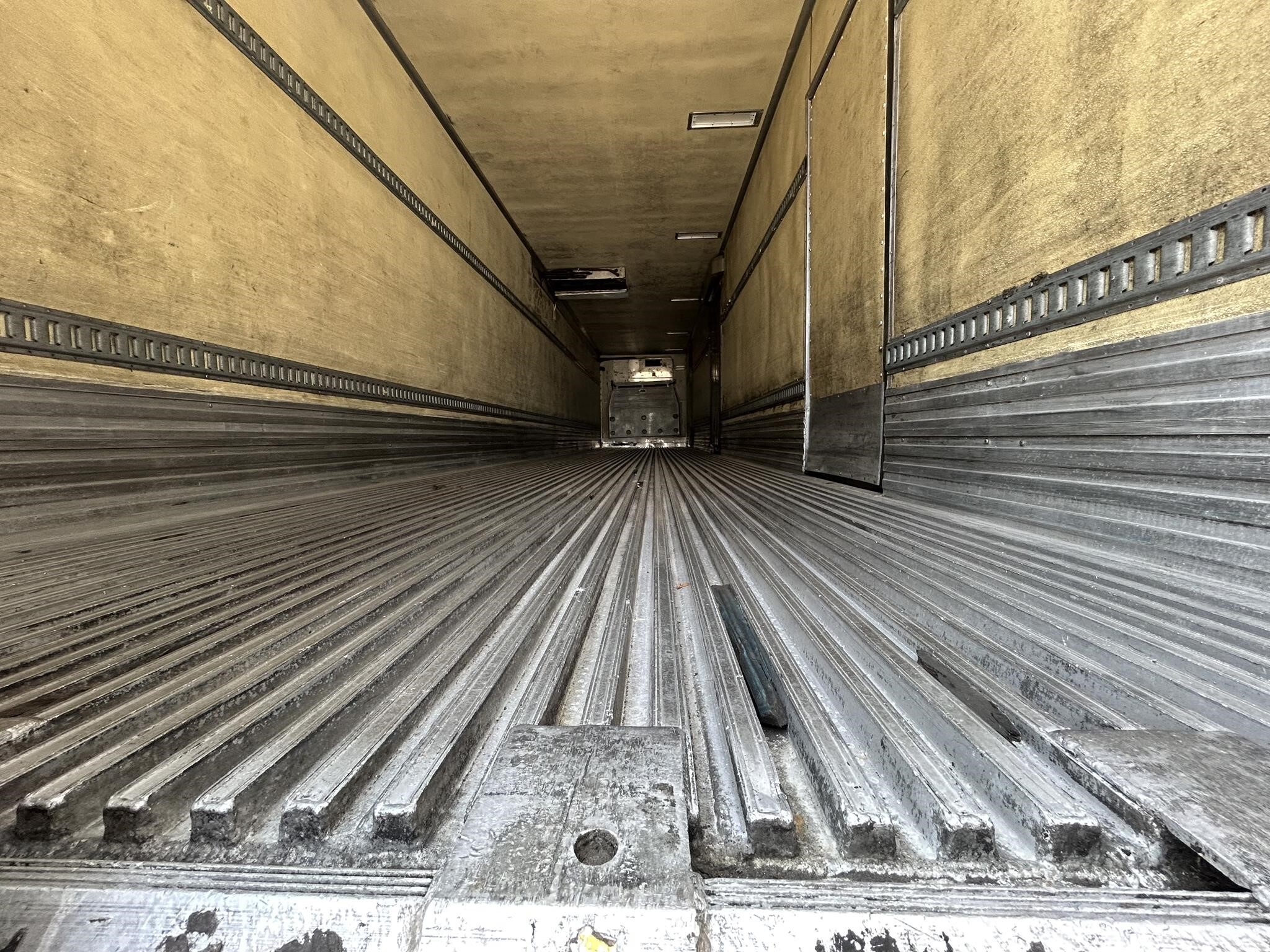 2013 Utility 48 FT REEFER Box Trucks/Trailer